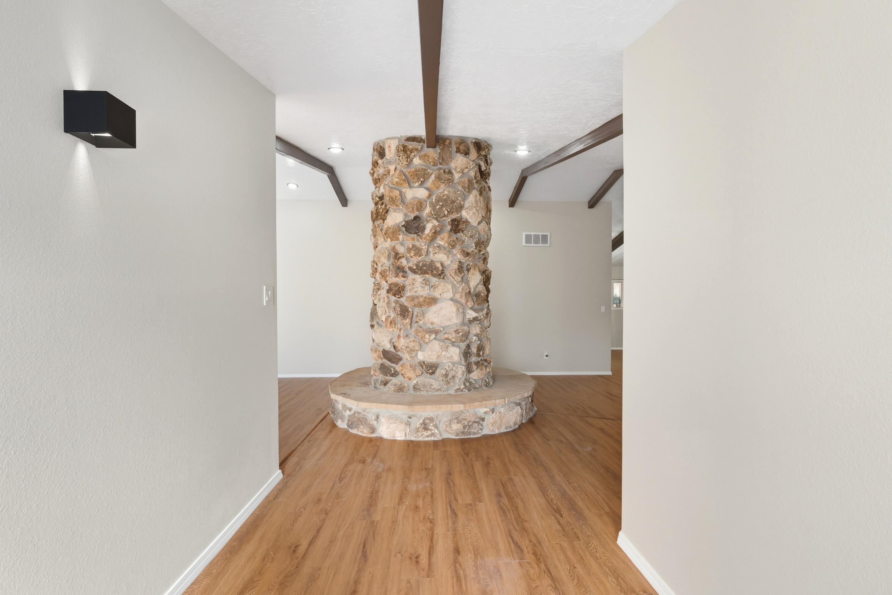 1312 STAGECOACH Lane SE