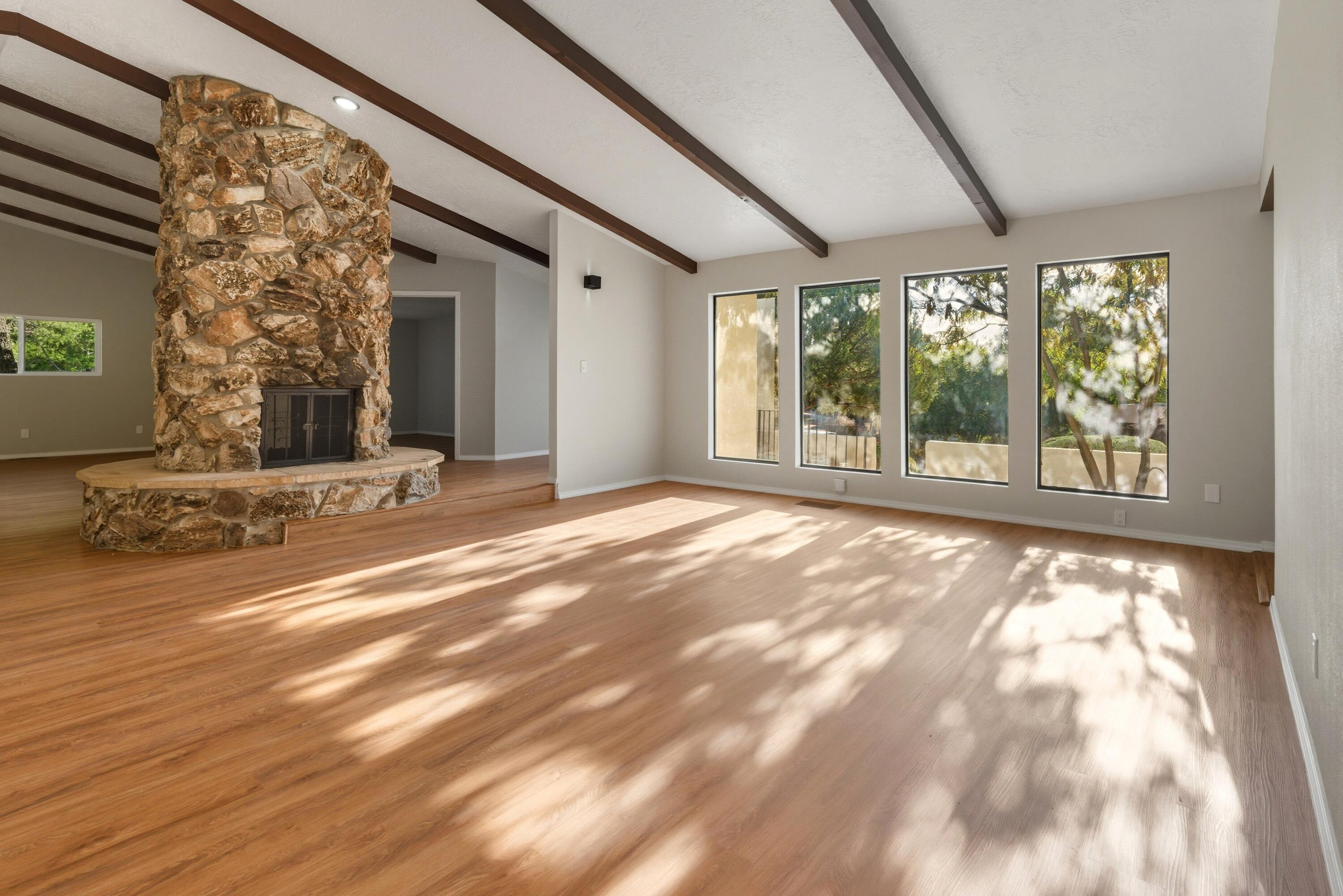 1312 STAGECOACH Lane SE