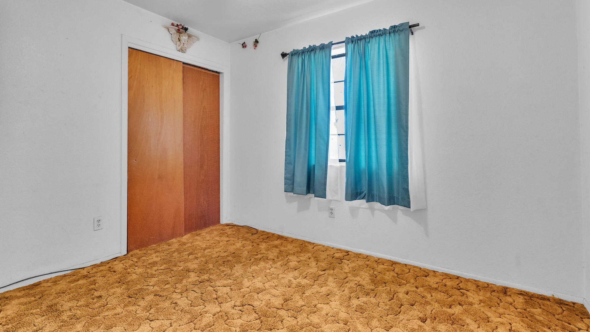 227 Hillandale Avenue