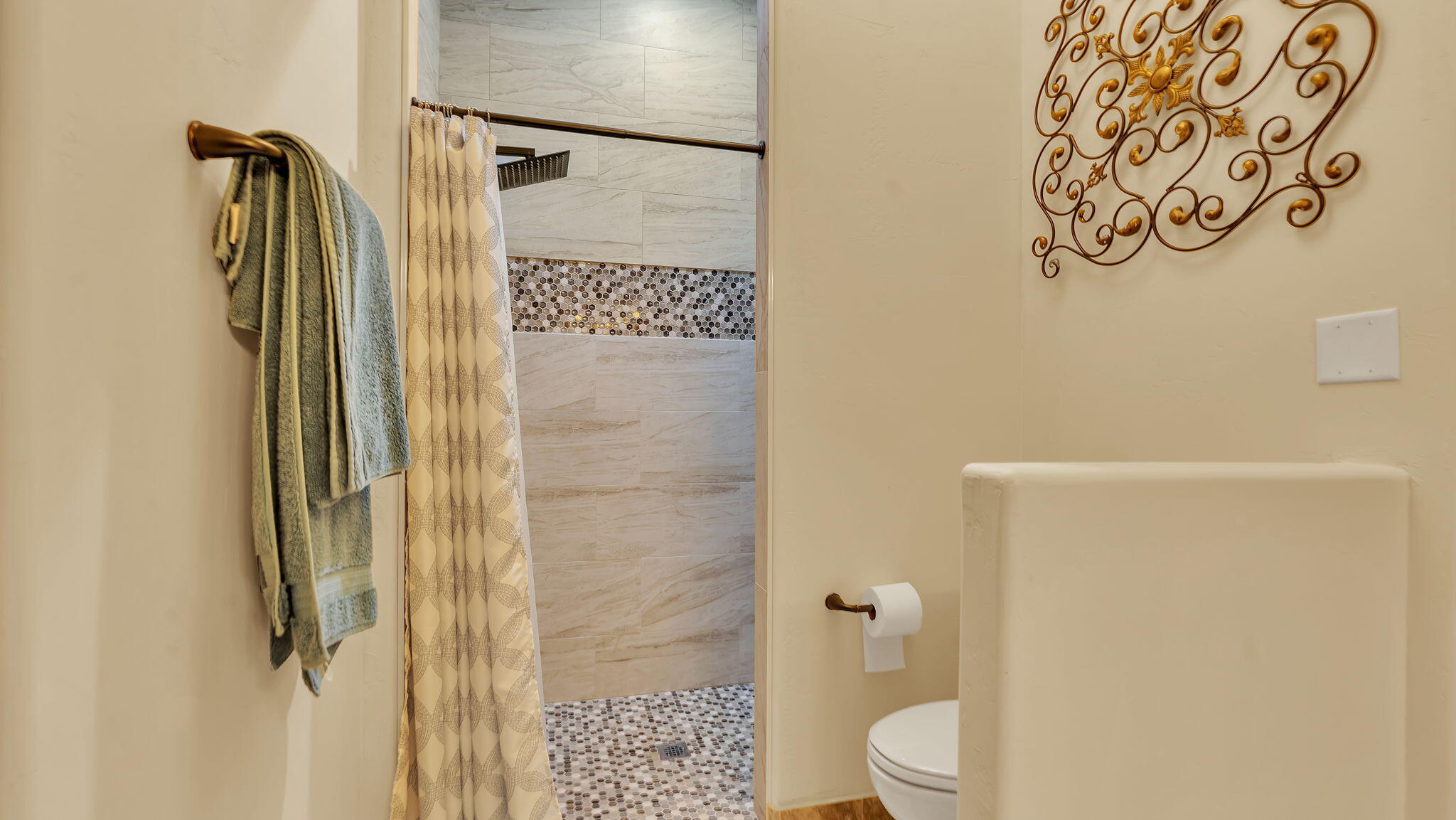 14 Hacienda Del Valle