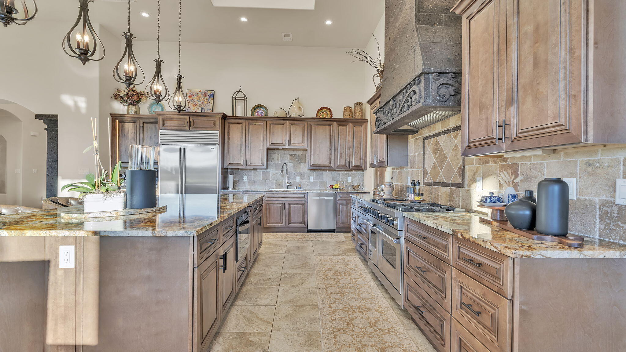 14 Hacienda Del Valle