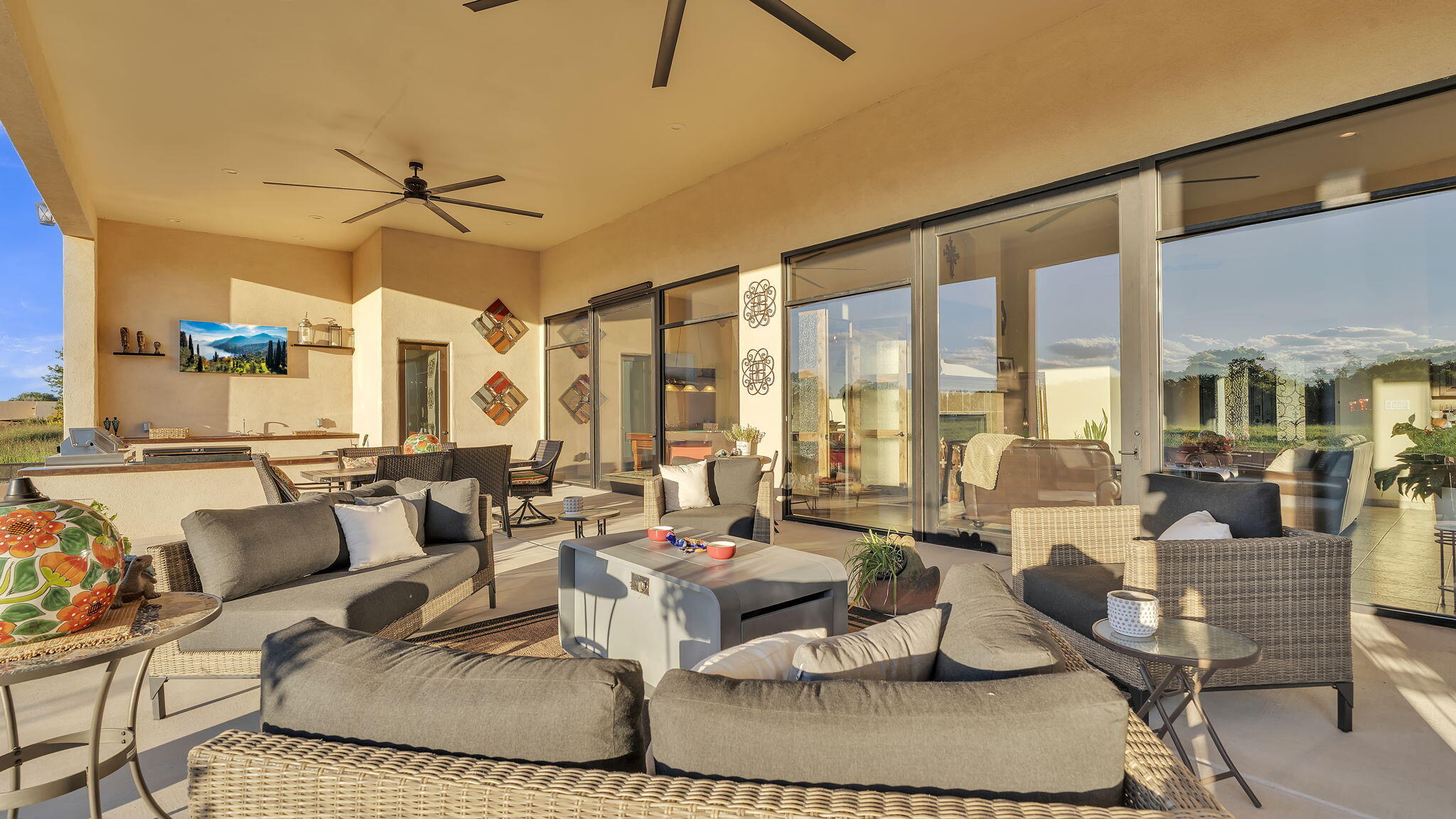 14 Hacienda Del Valle