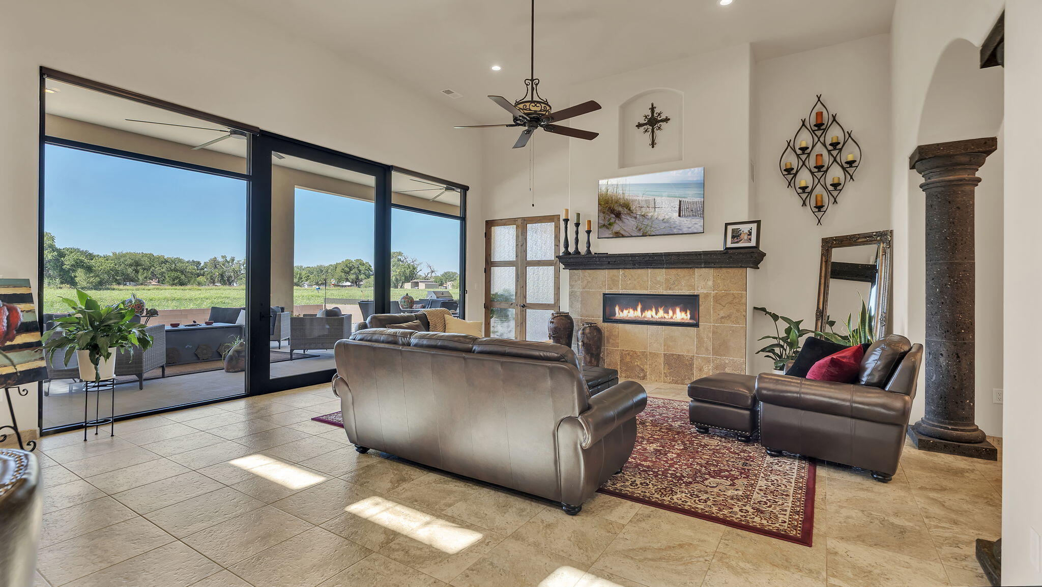 14 Hacienda Del Valle