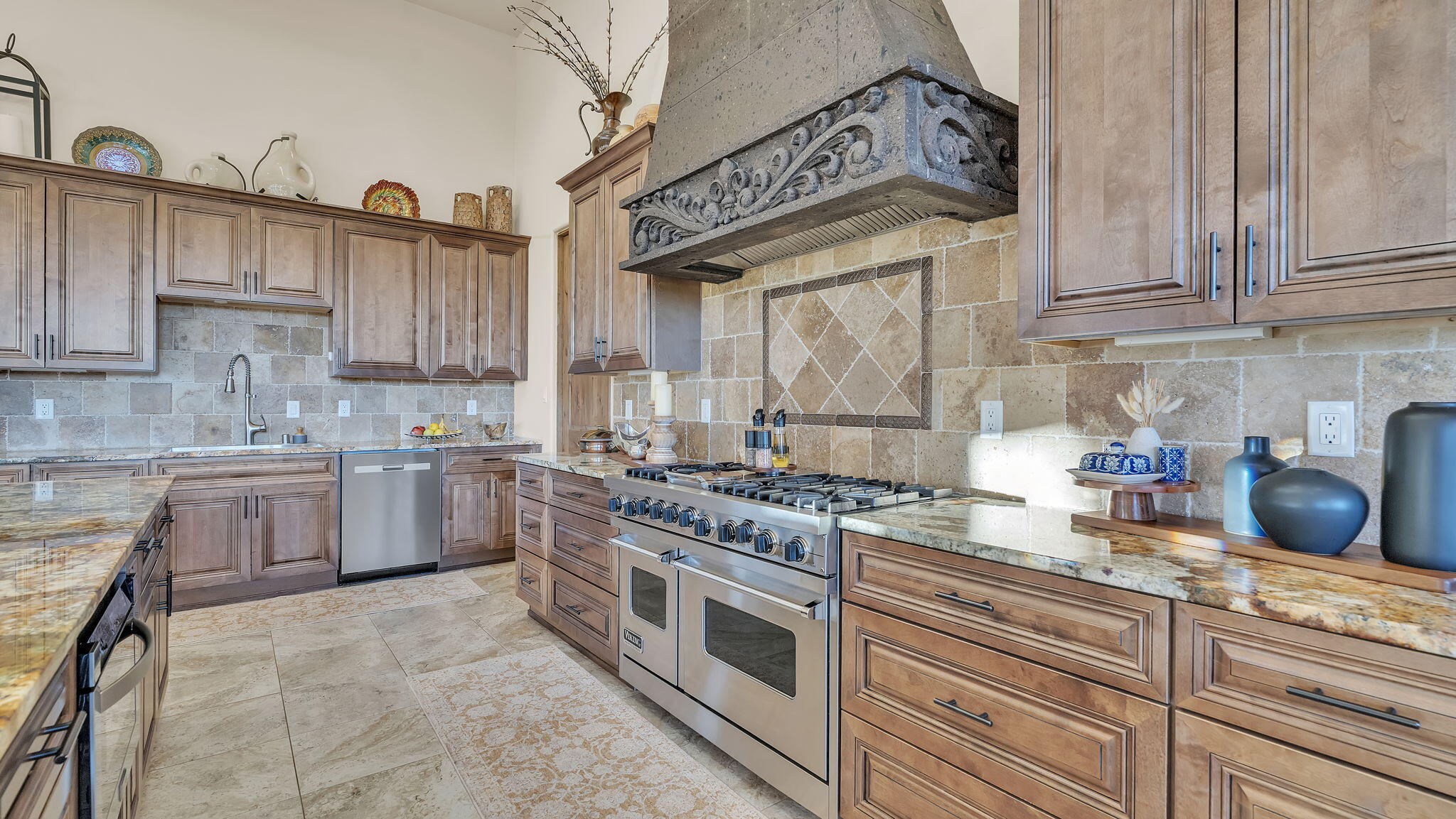 14 Hacienda Del Valle