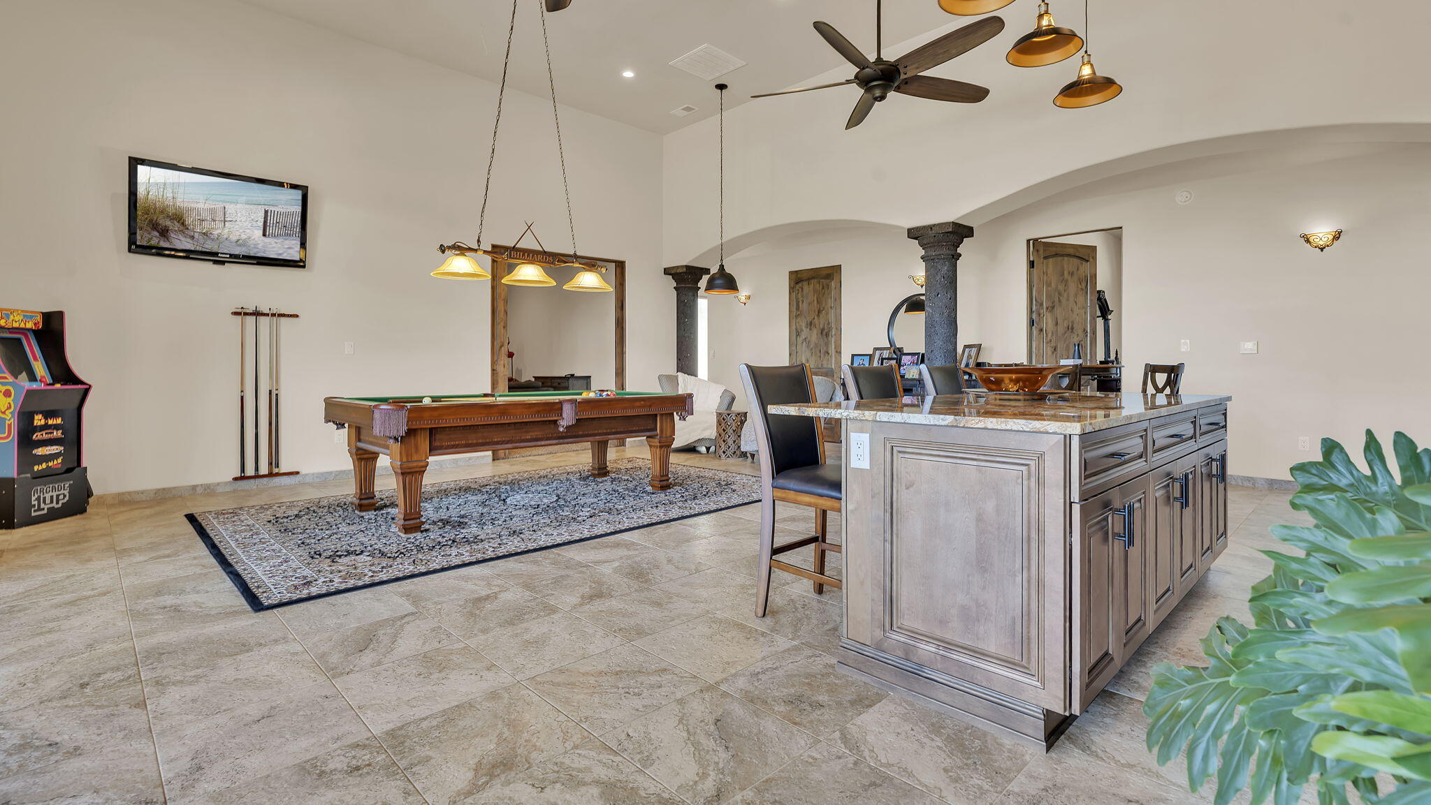 14 Hacienda Del Valle