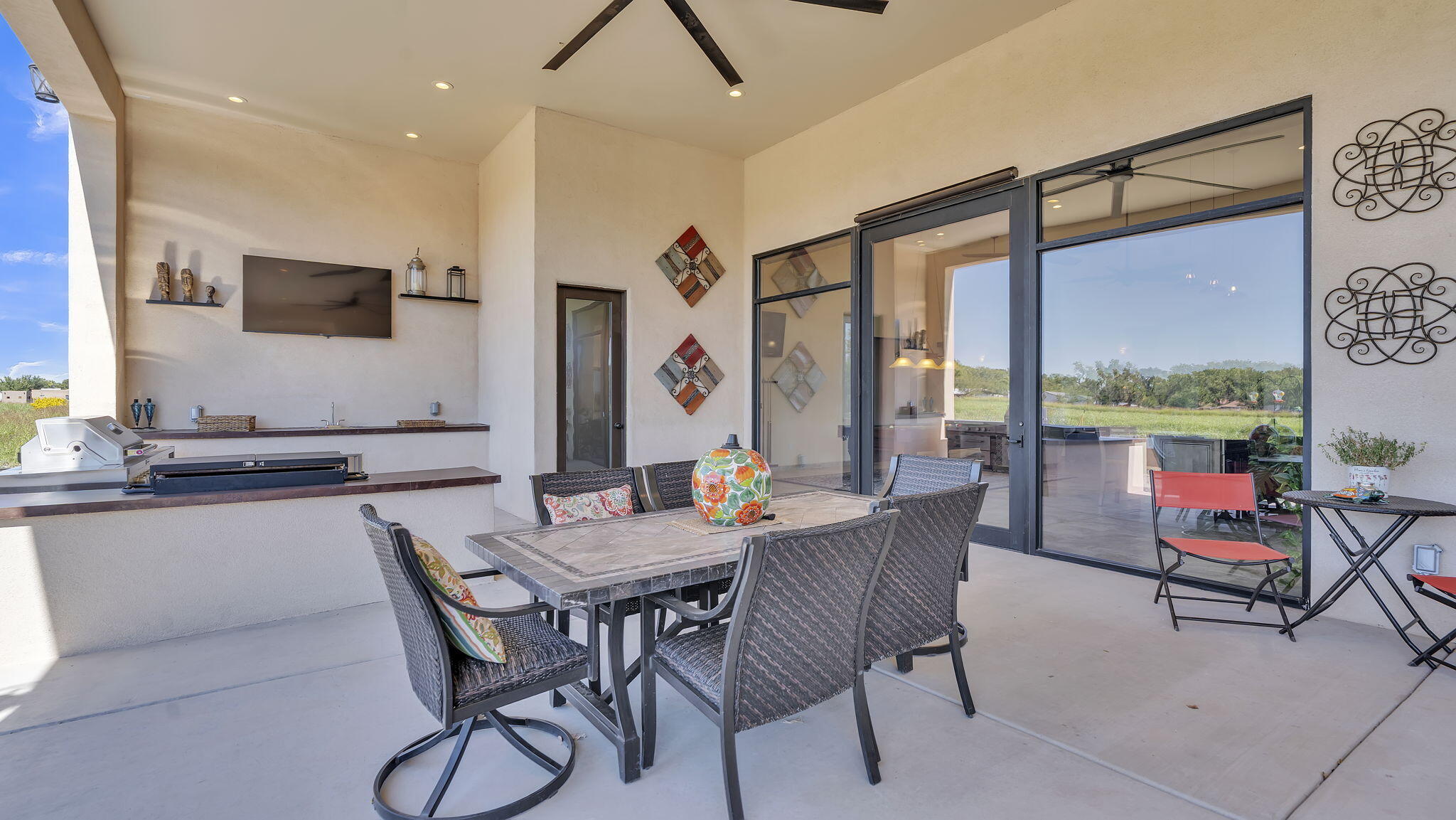 14 Hacienda Del Valle