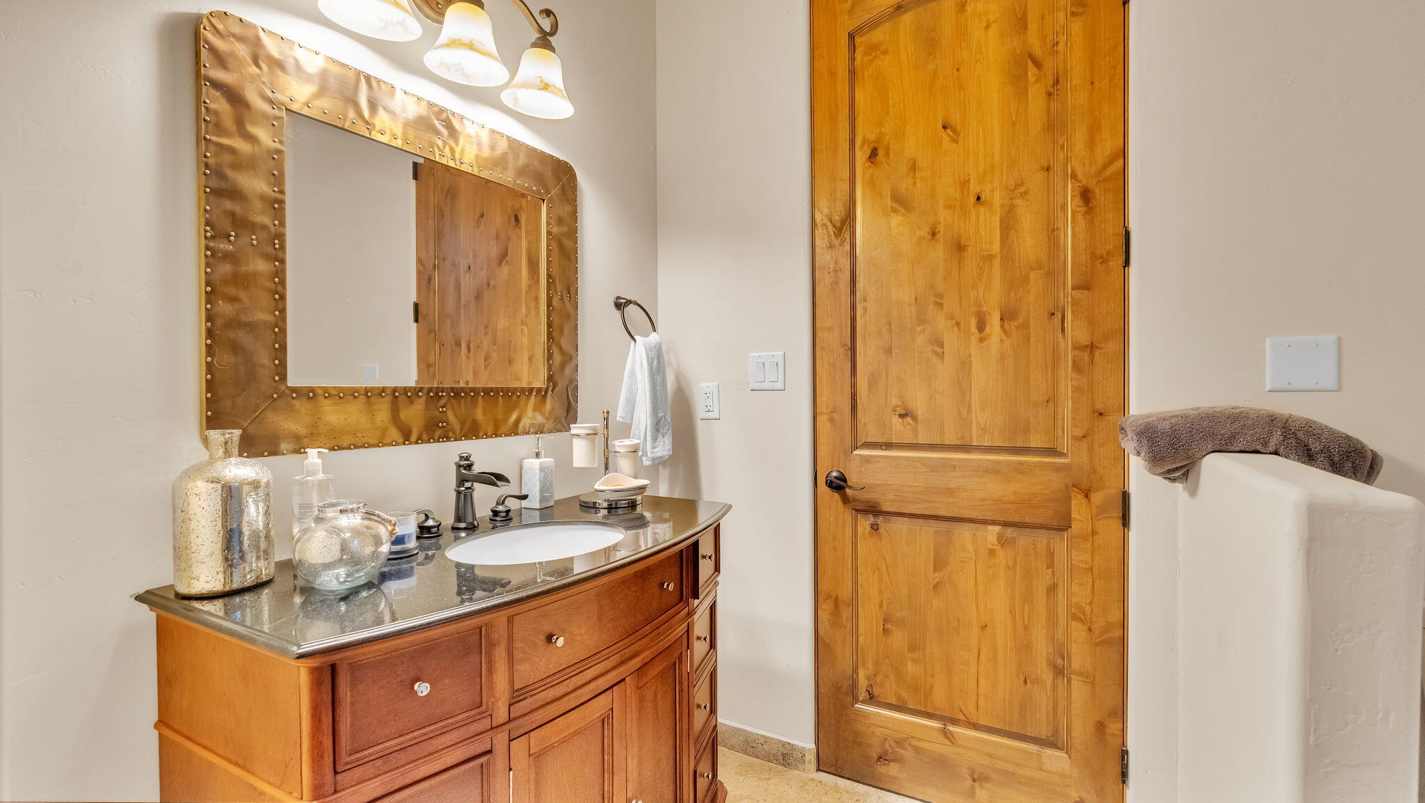 14 Hacienda Del Valle