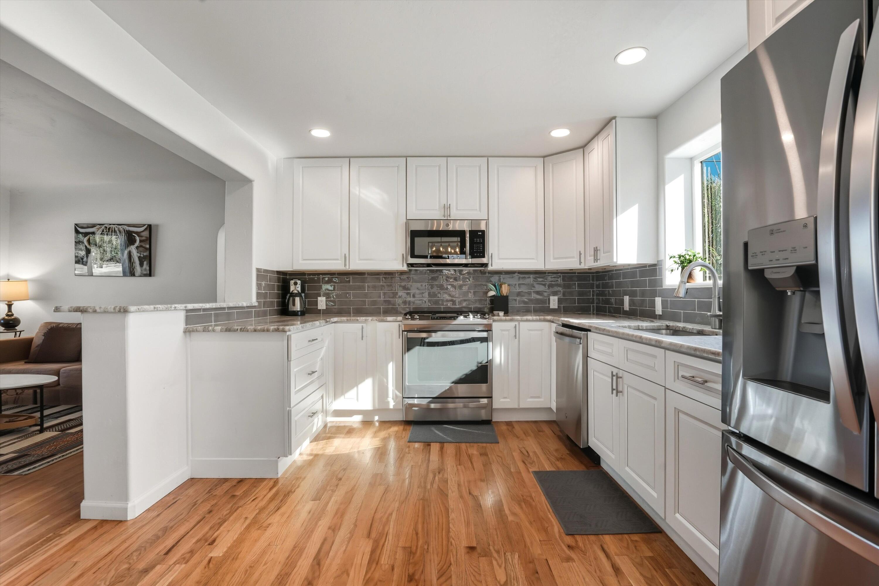 502 GRACELAND Drive SE