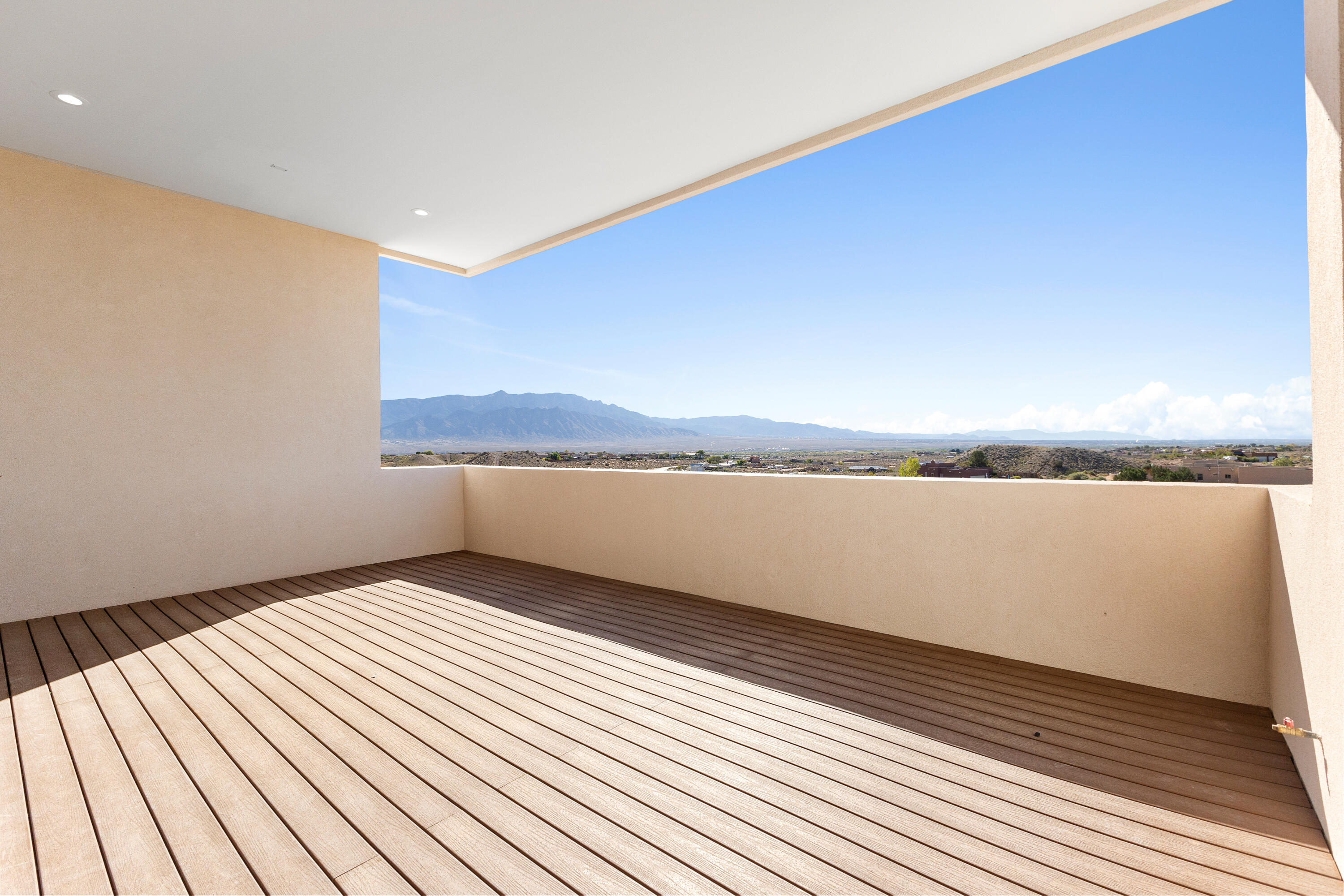 2505 Mansart Court NE