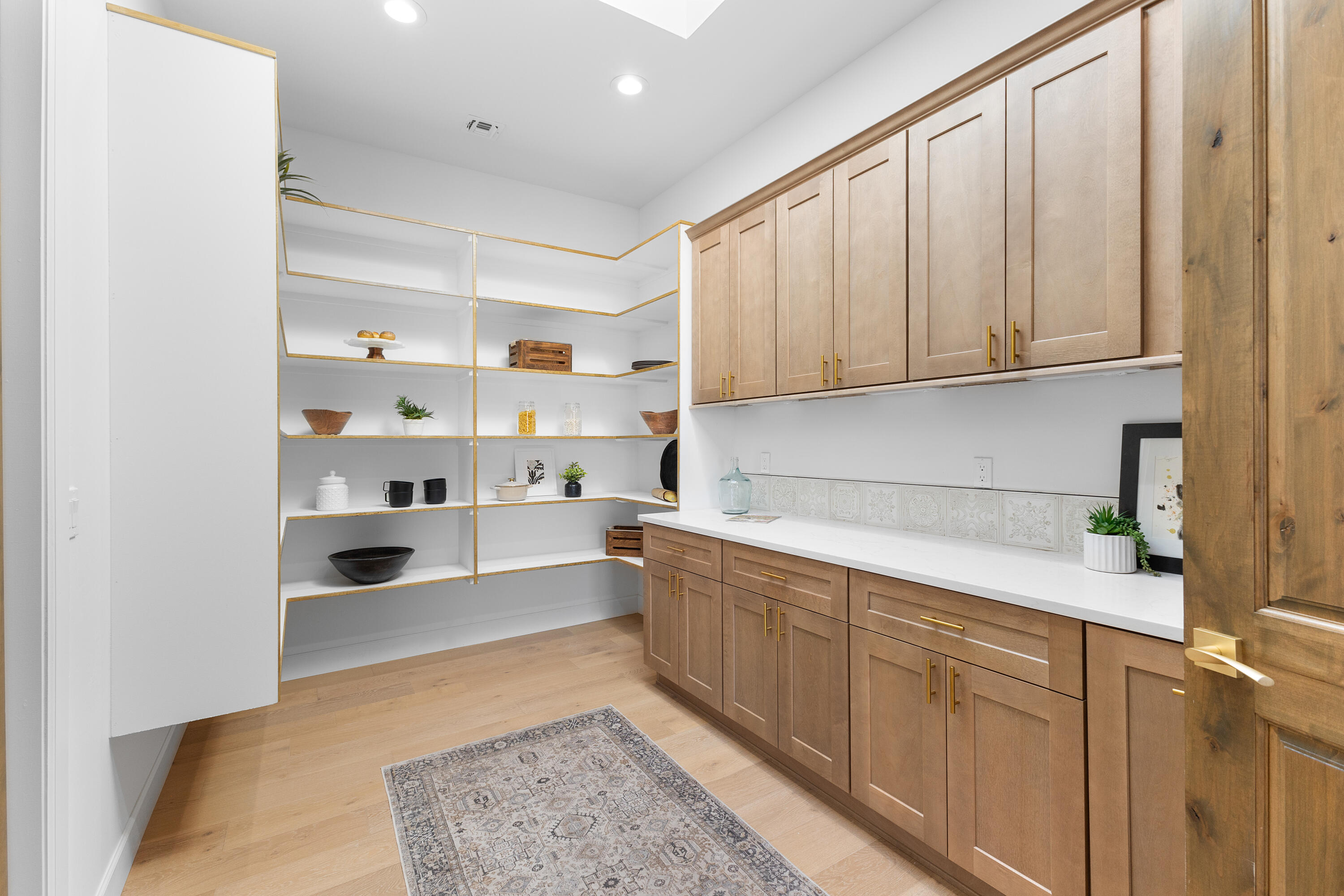 2505 Mansart Court NE