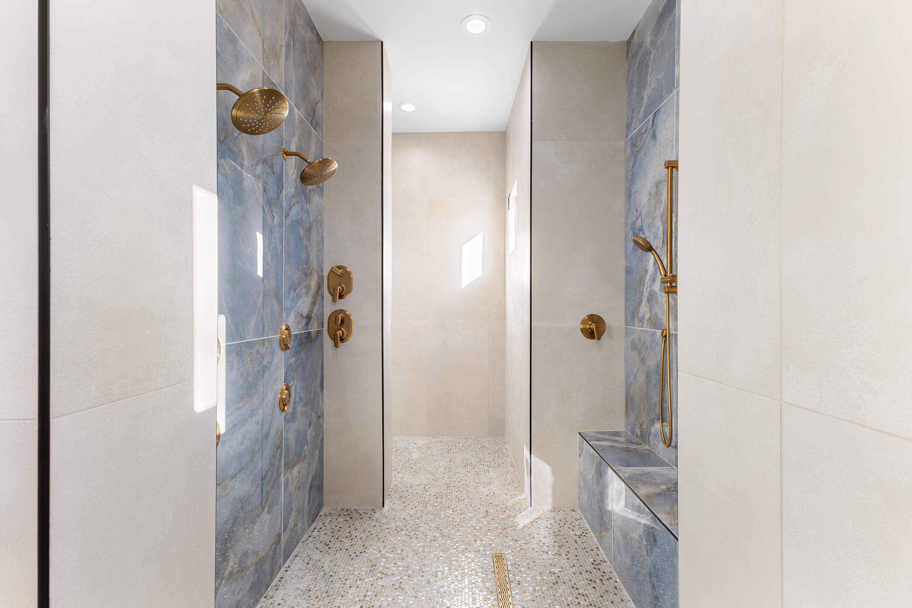 2505 Mansart Court NE