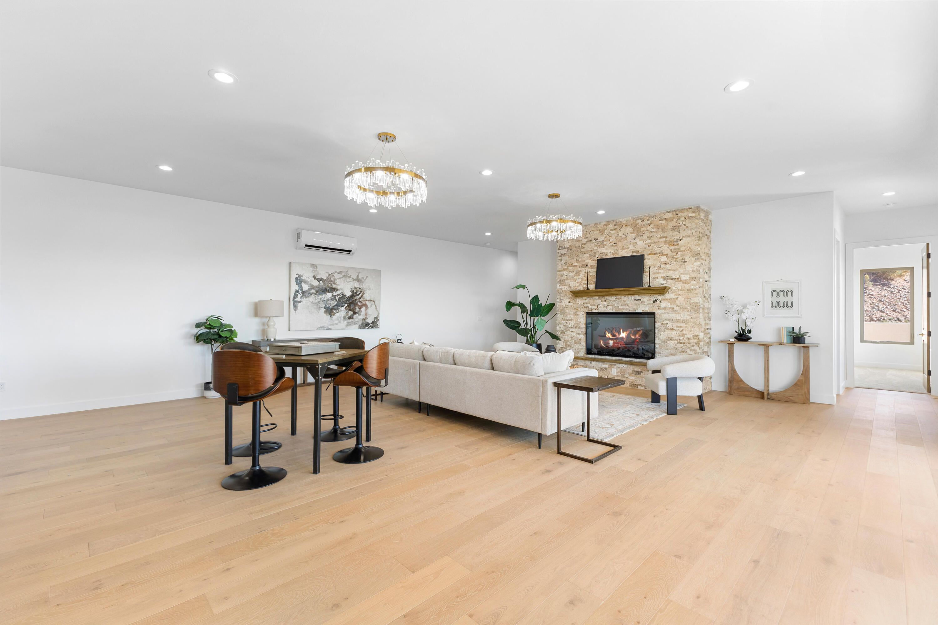 2505 Mansart Court NE