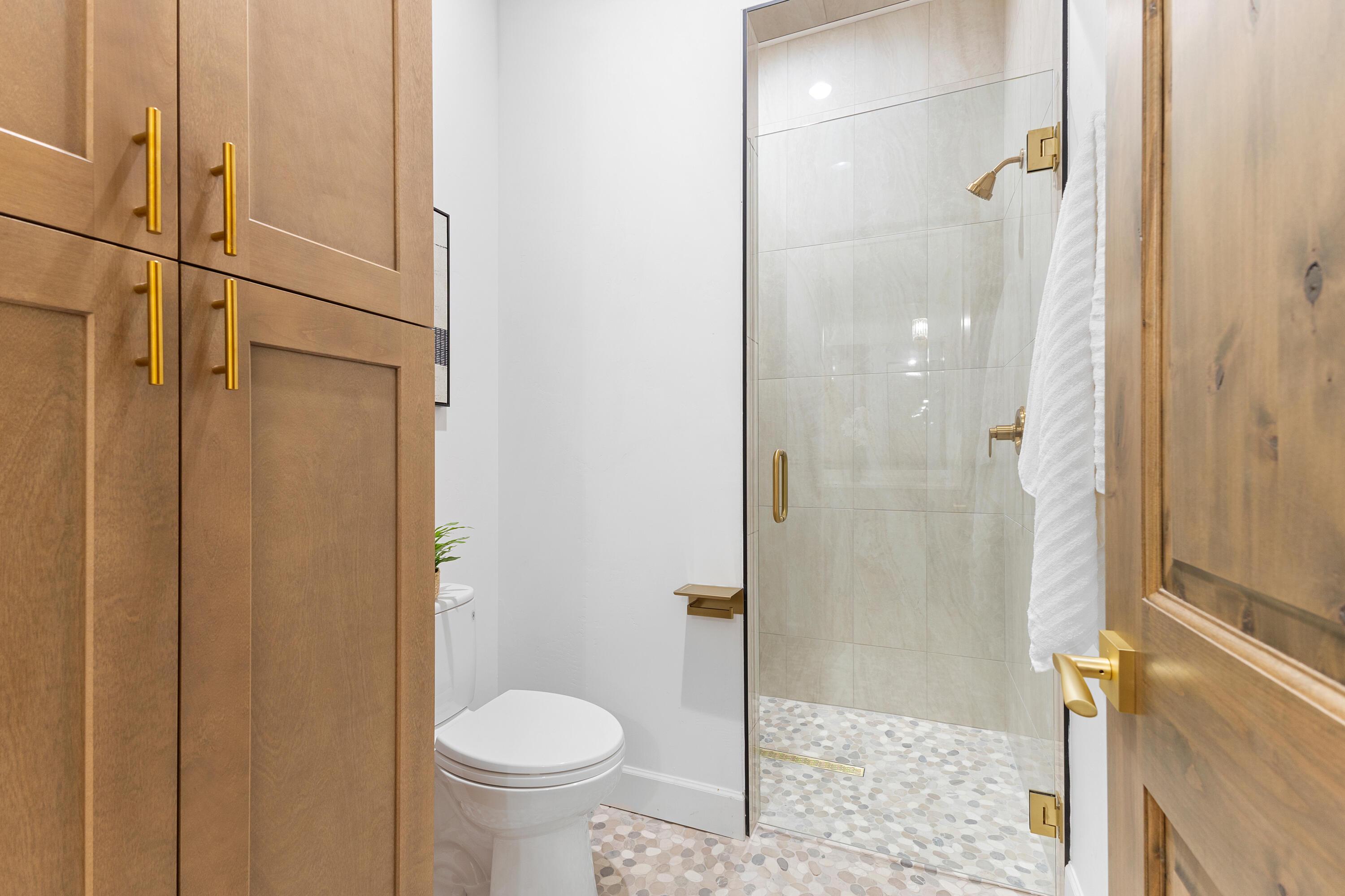 2505 Mansart Court NE