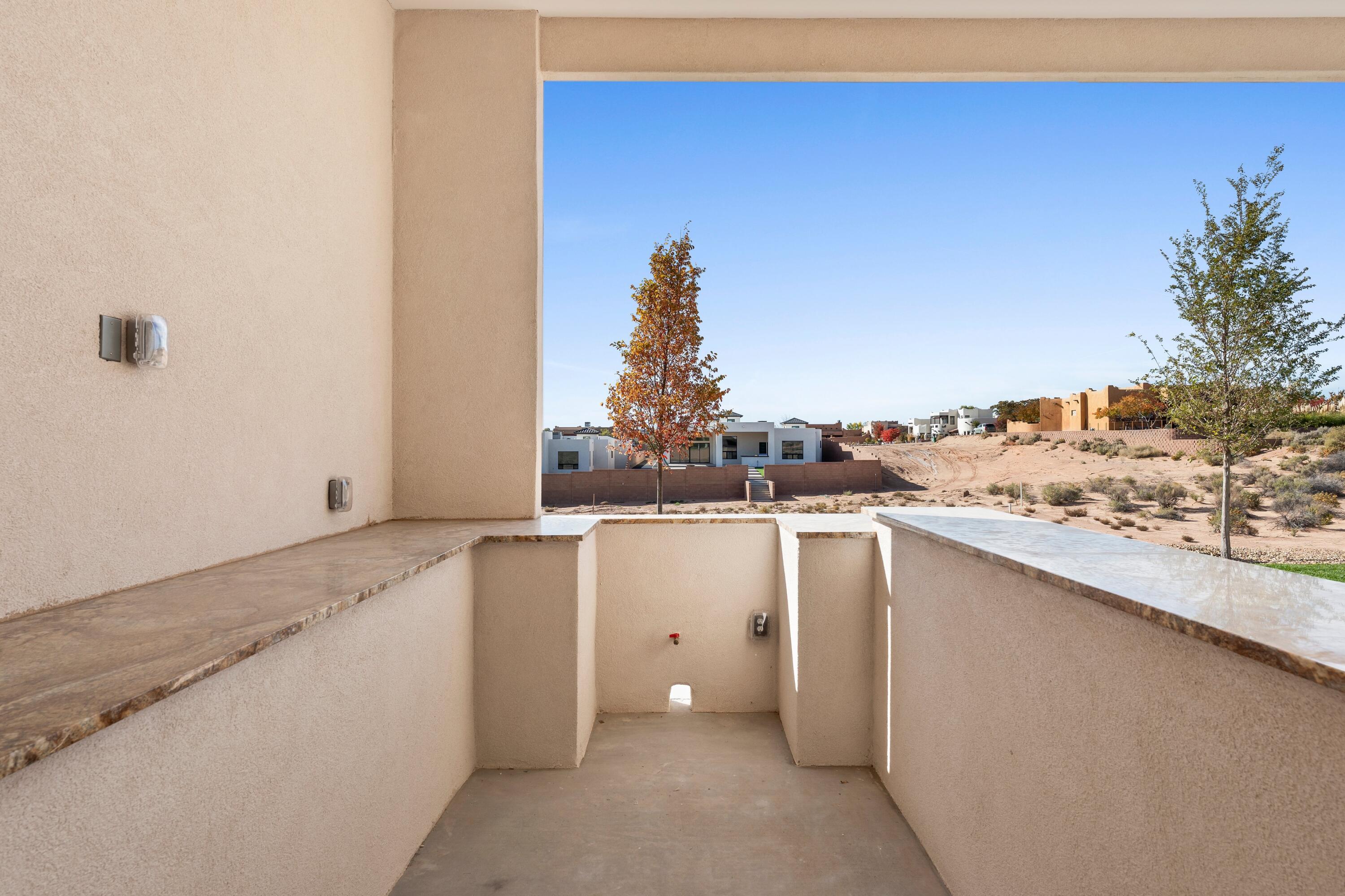 2021 Santa Ana Road NE