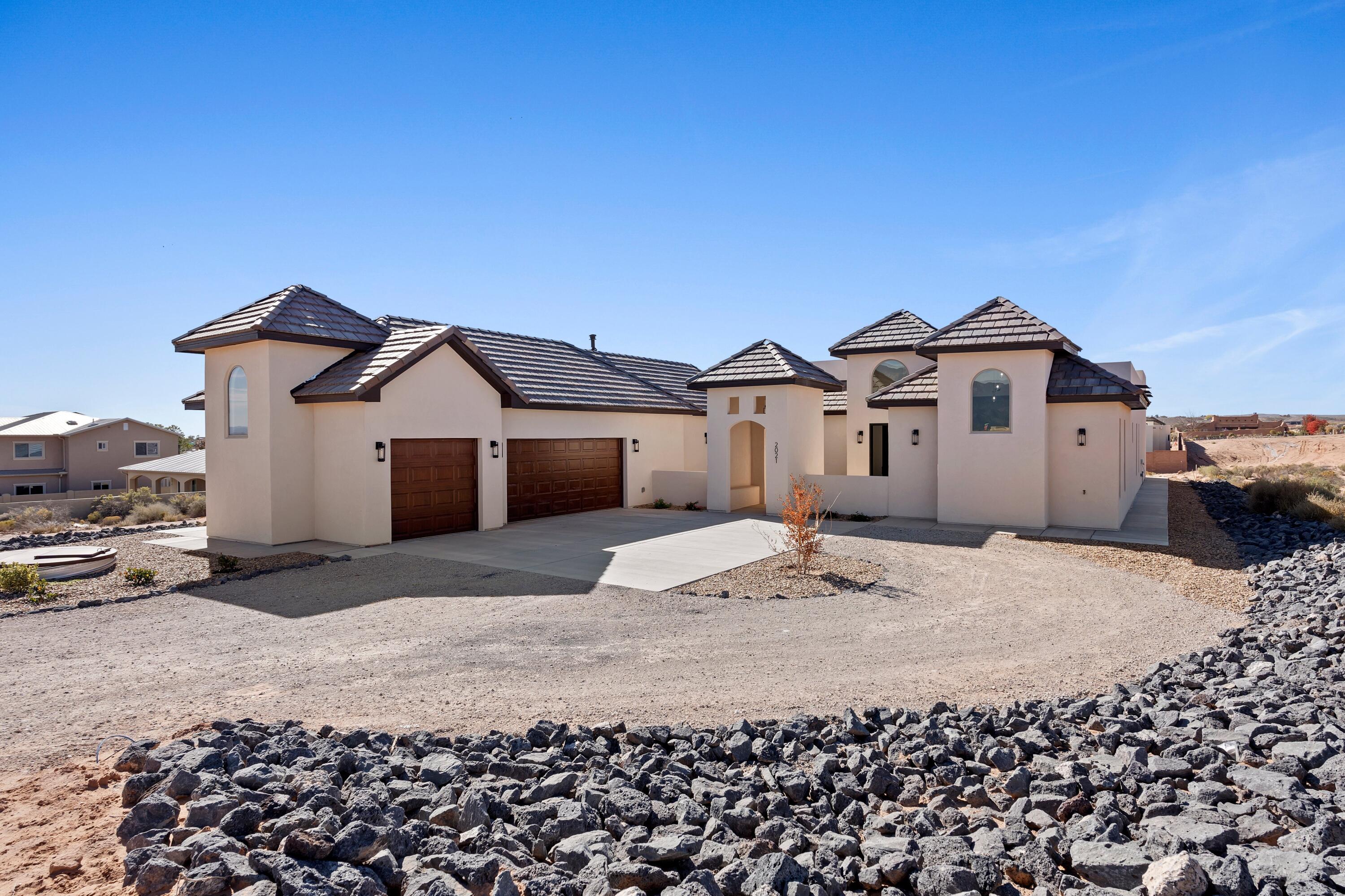 2021 Santa Ana Road NE