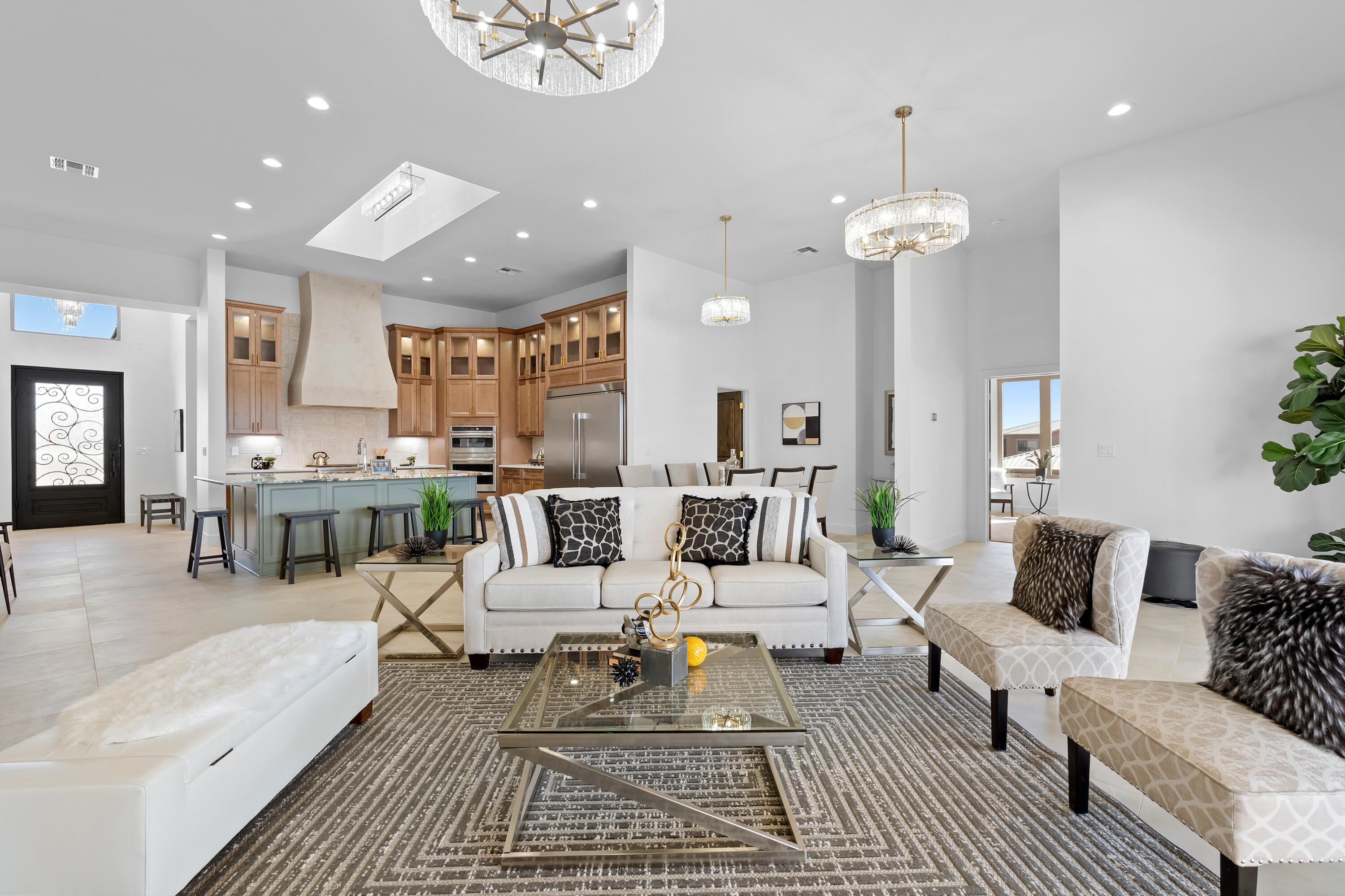 2021 Santa Ana Road NE