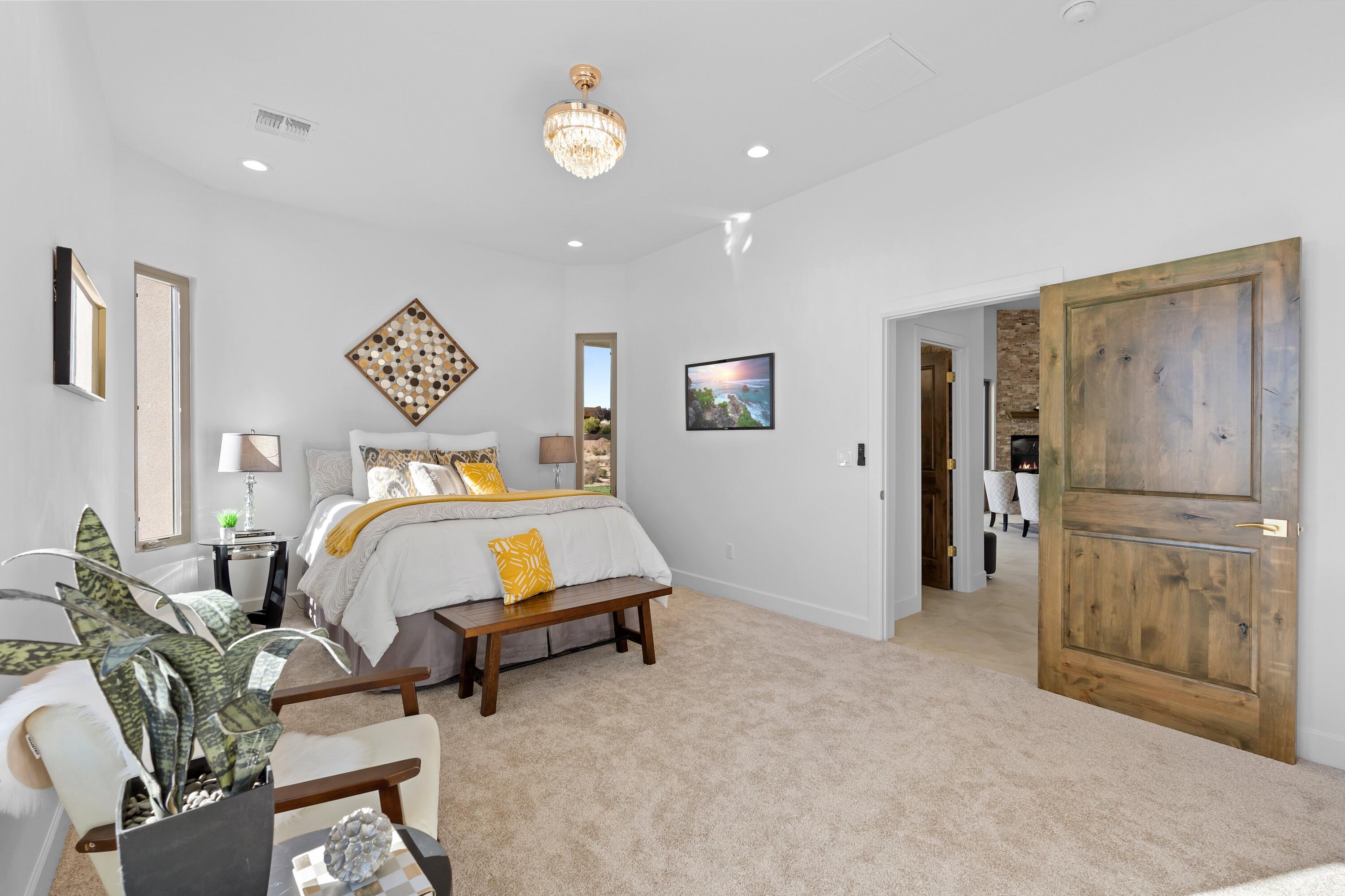 2021 Santa Ana Road NE