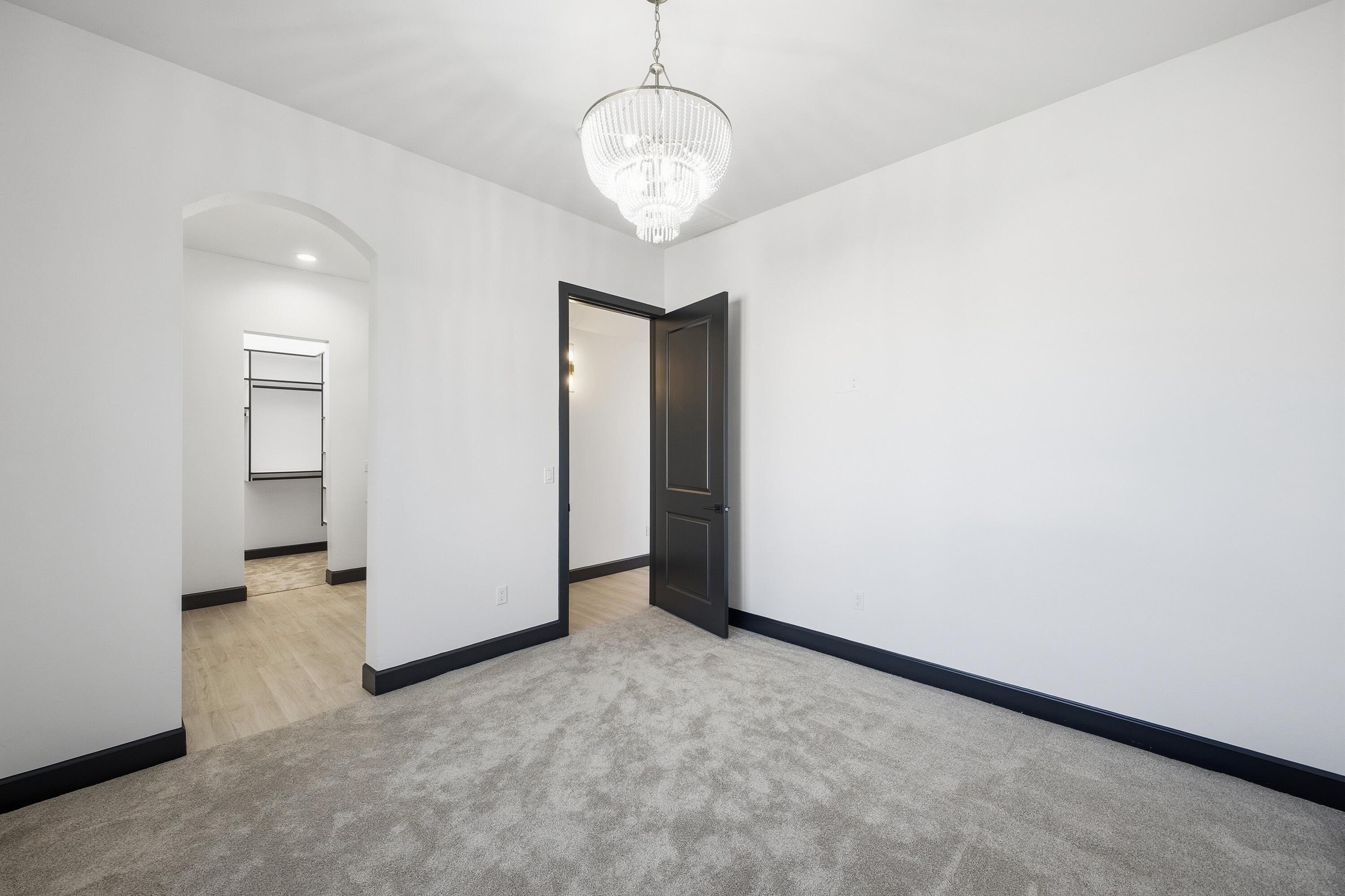 7805 Aguila Street NW