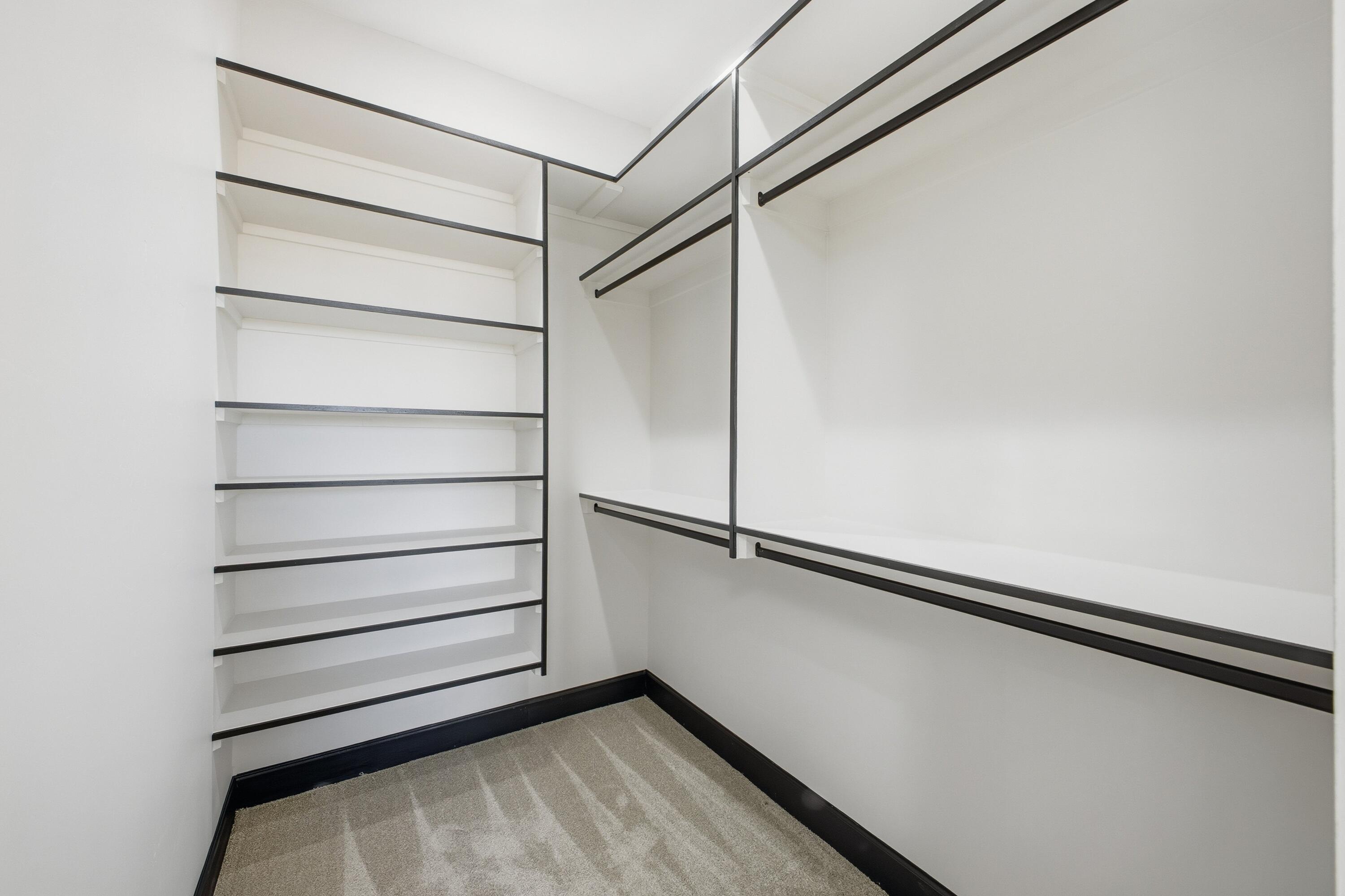 7805 Aguila Street NW