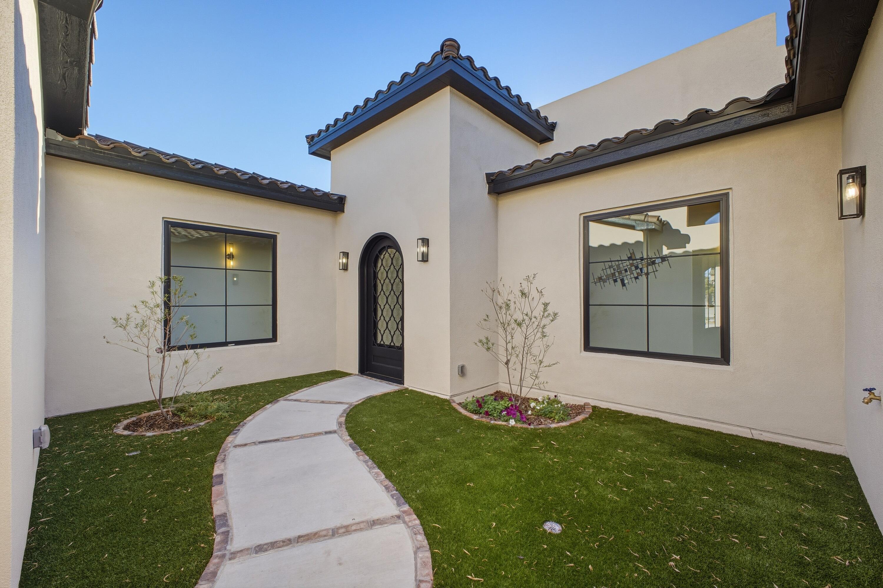 7805 Aguila Street NW