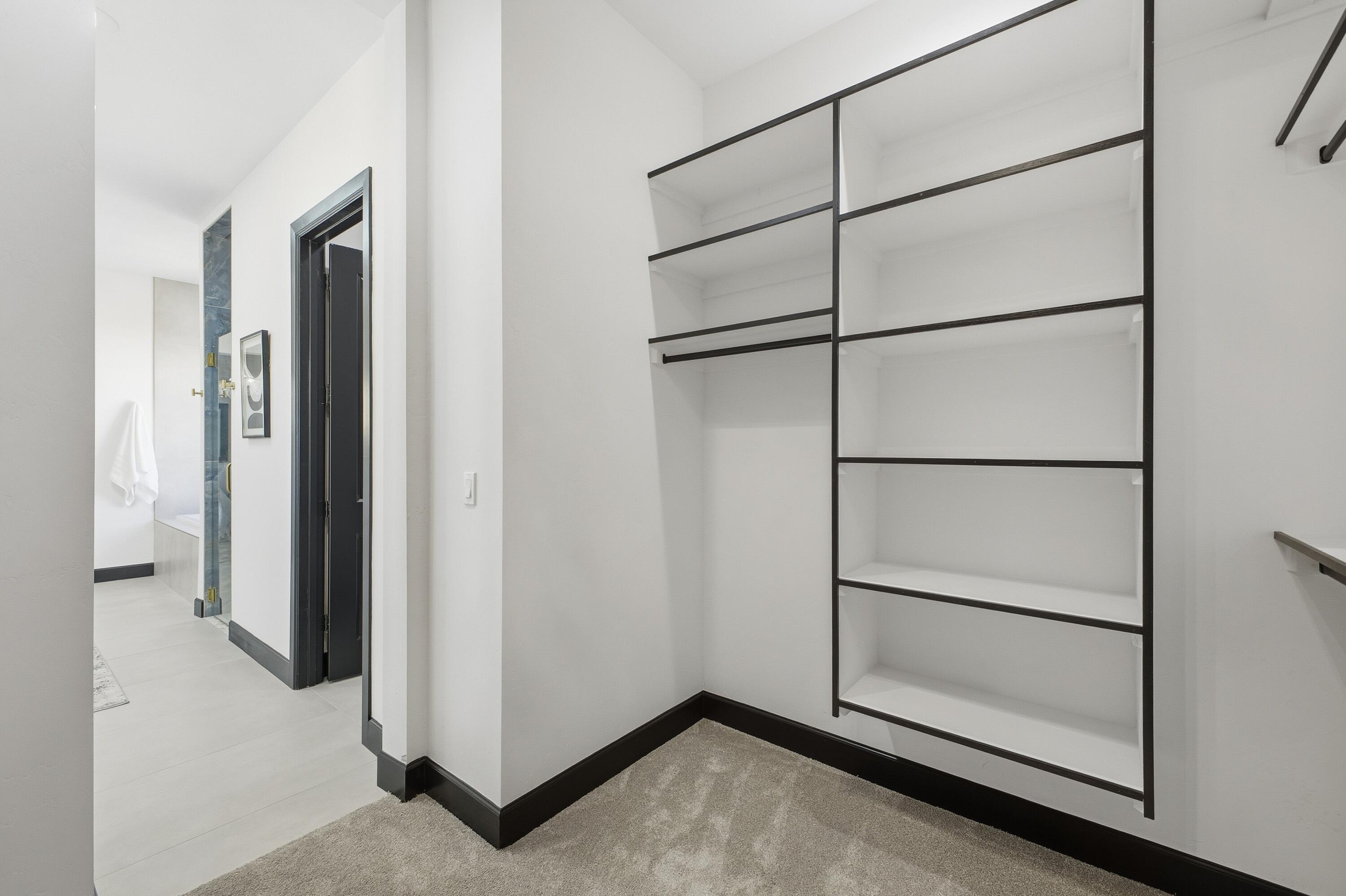 7805 Aguila Street NW