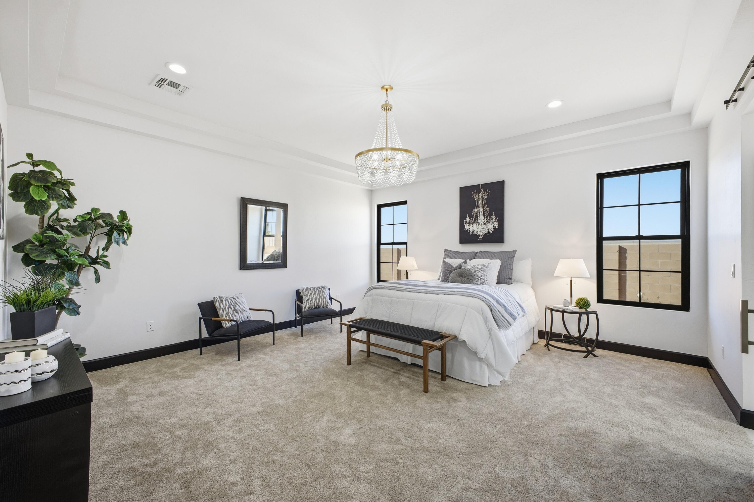 7805 Aguila Street NW