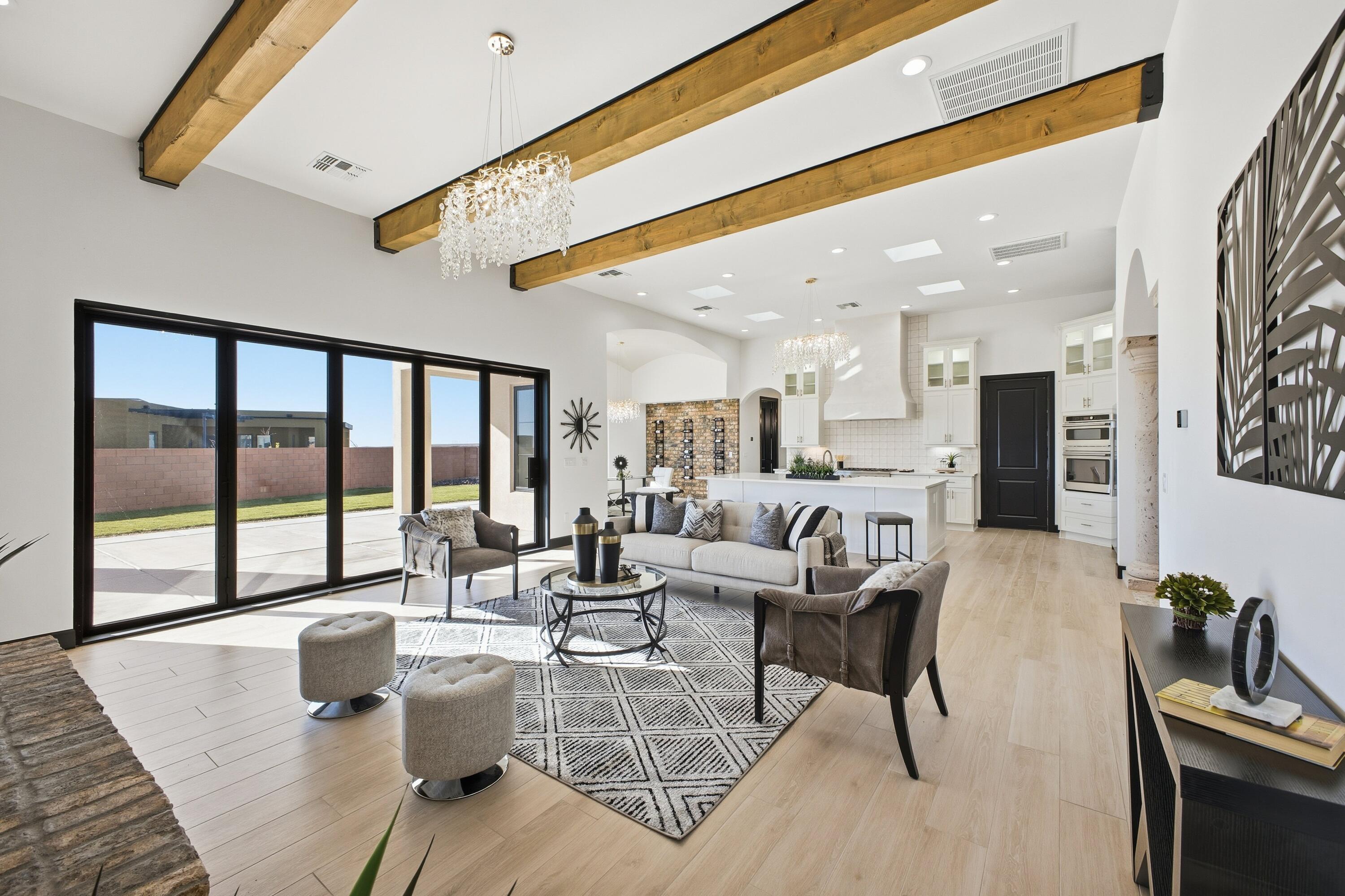 7805 Aguila Street NW