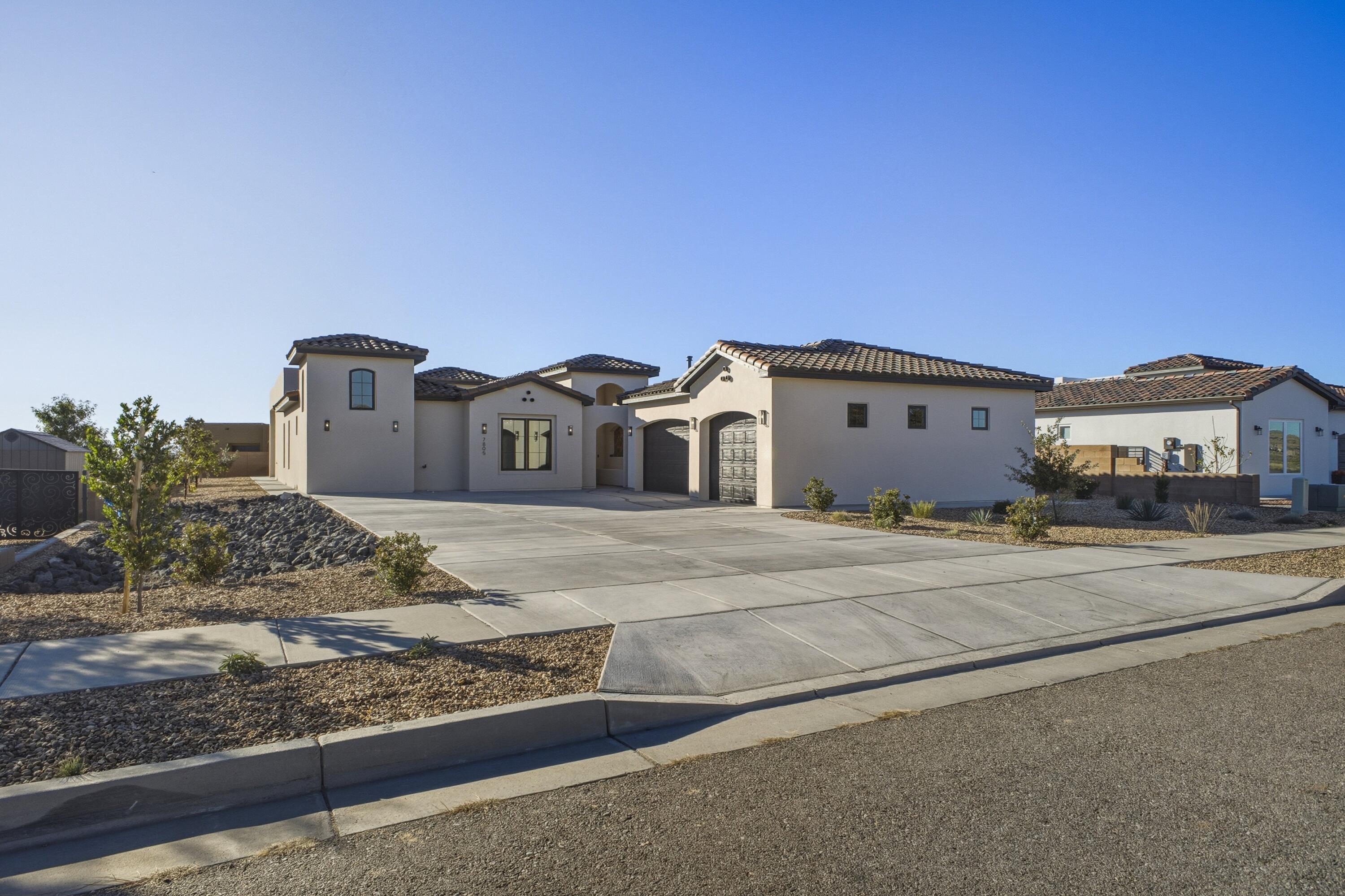 7805 Aguila Street NW