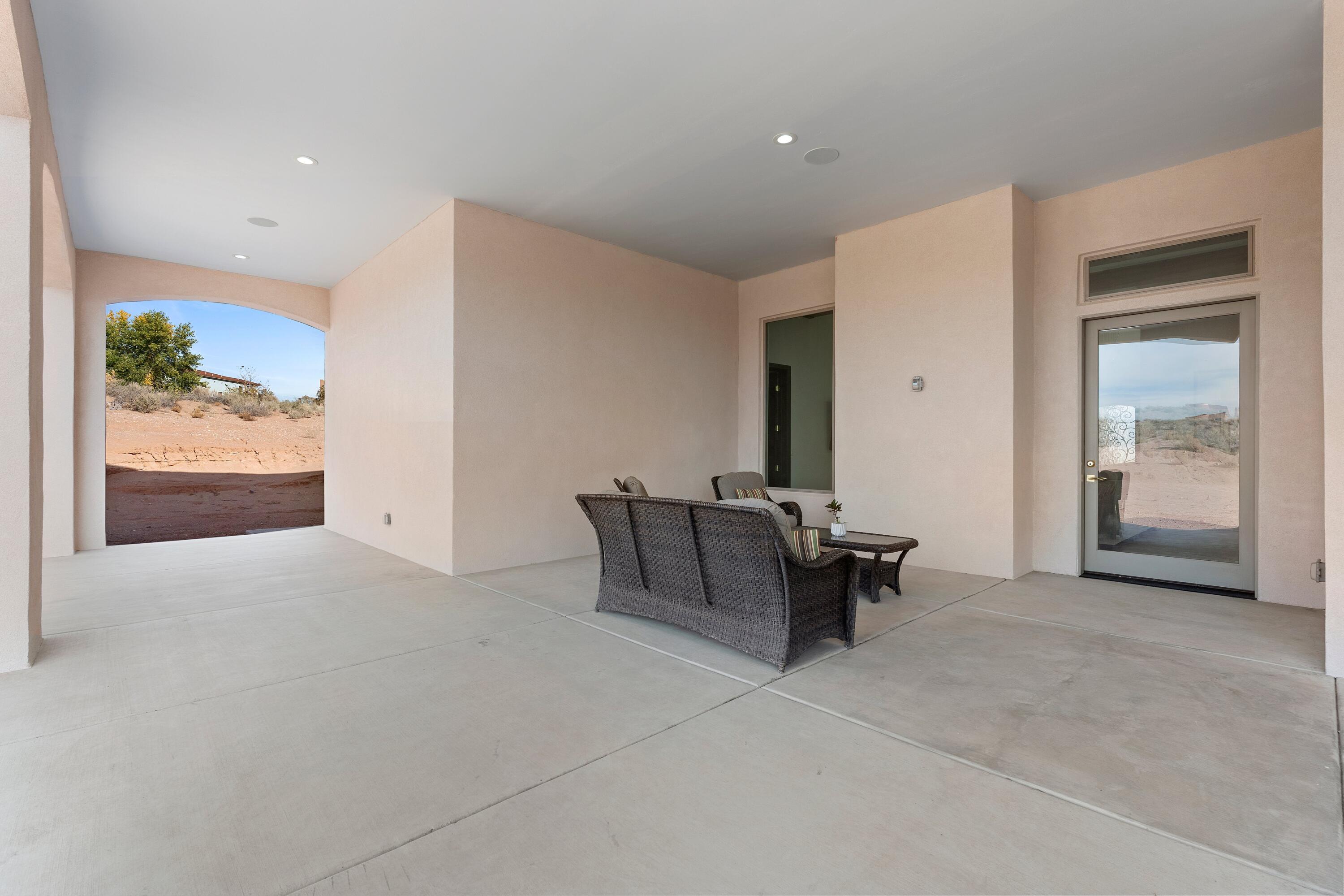 2005 Mate Court NE