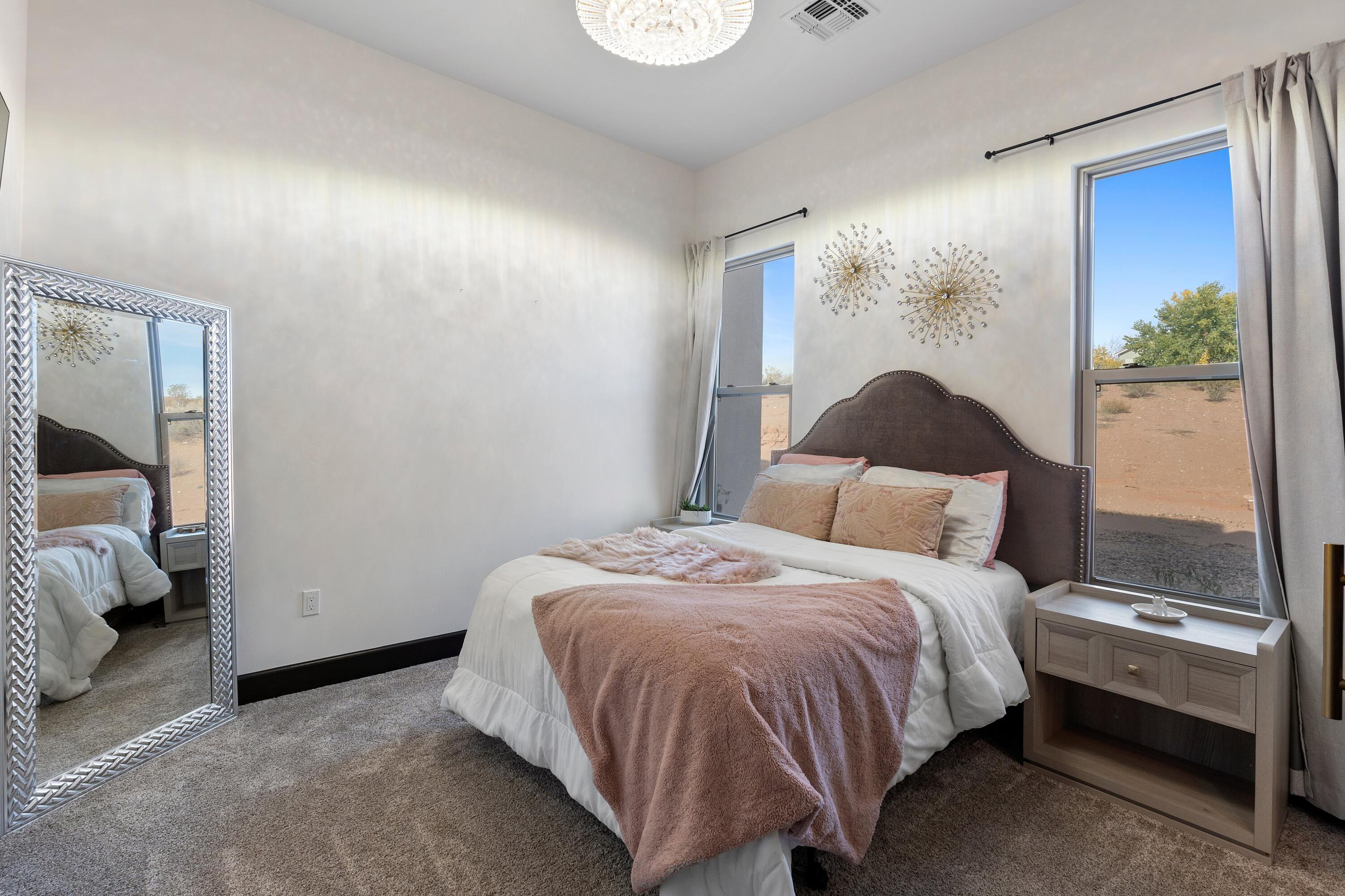 2005 Mate Court NE