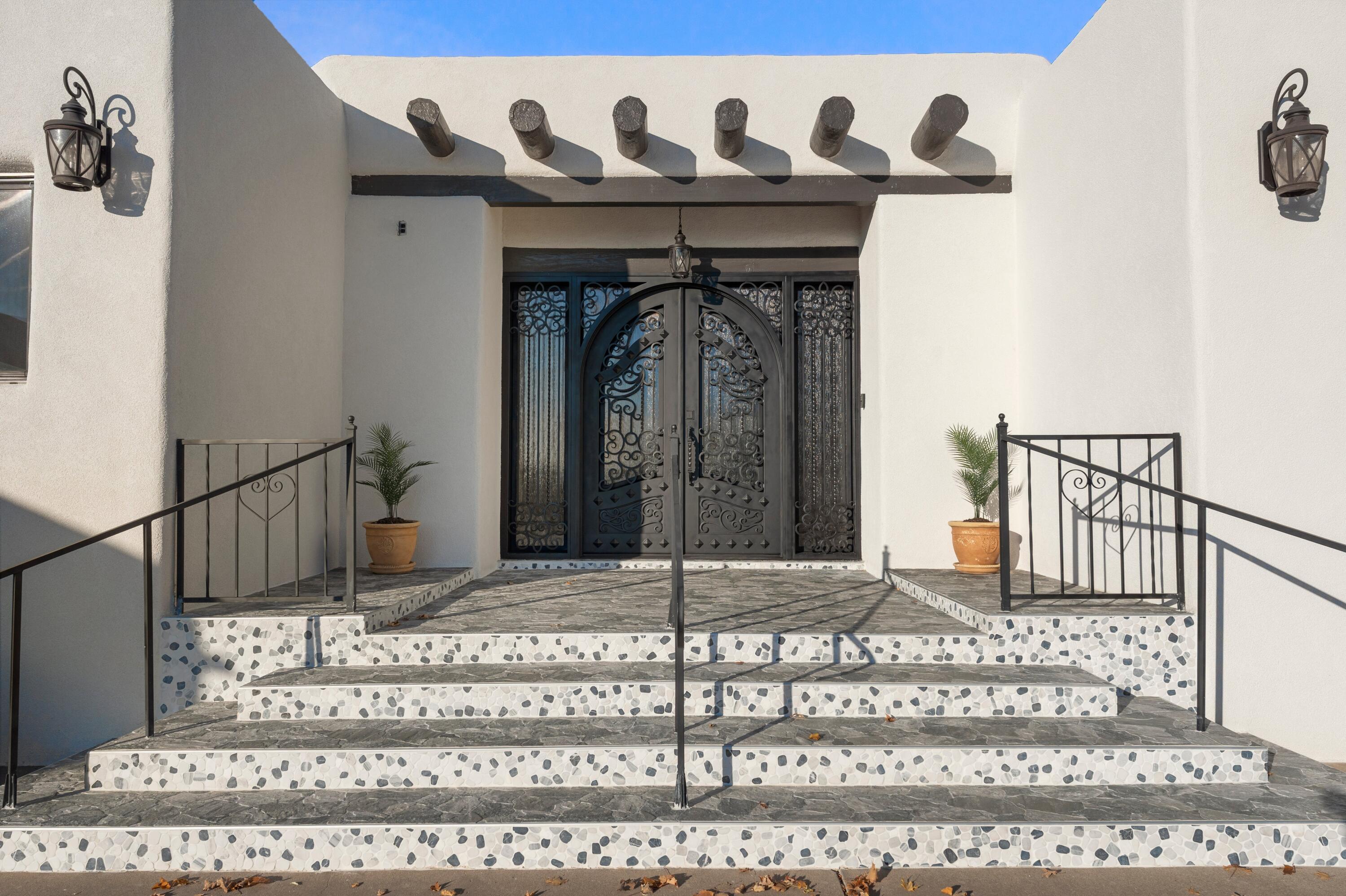 10809 Anaheim Avenue NE