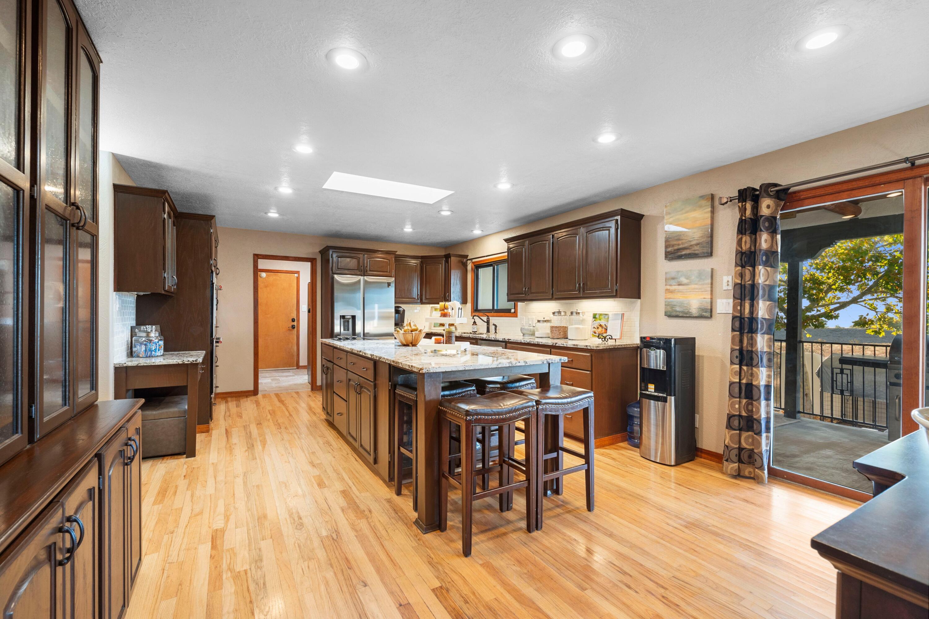 10809 Anaheim Avenue NE