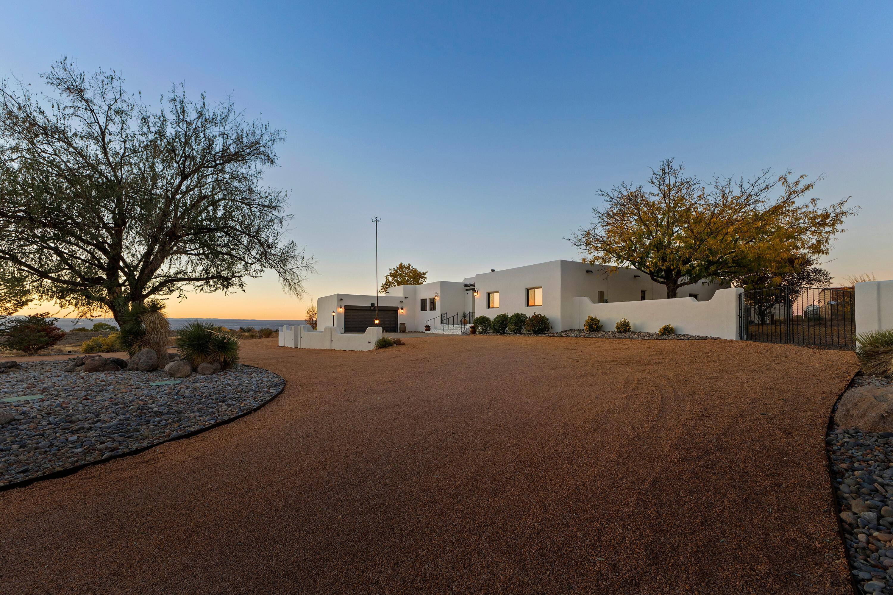 10809 Anaheim Avenue NE