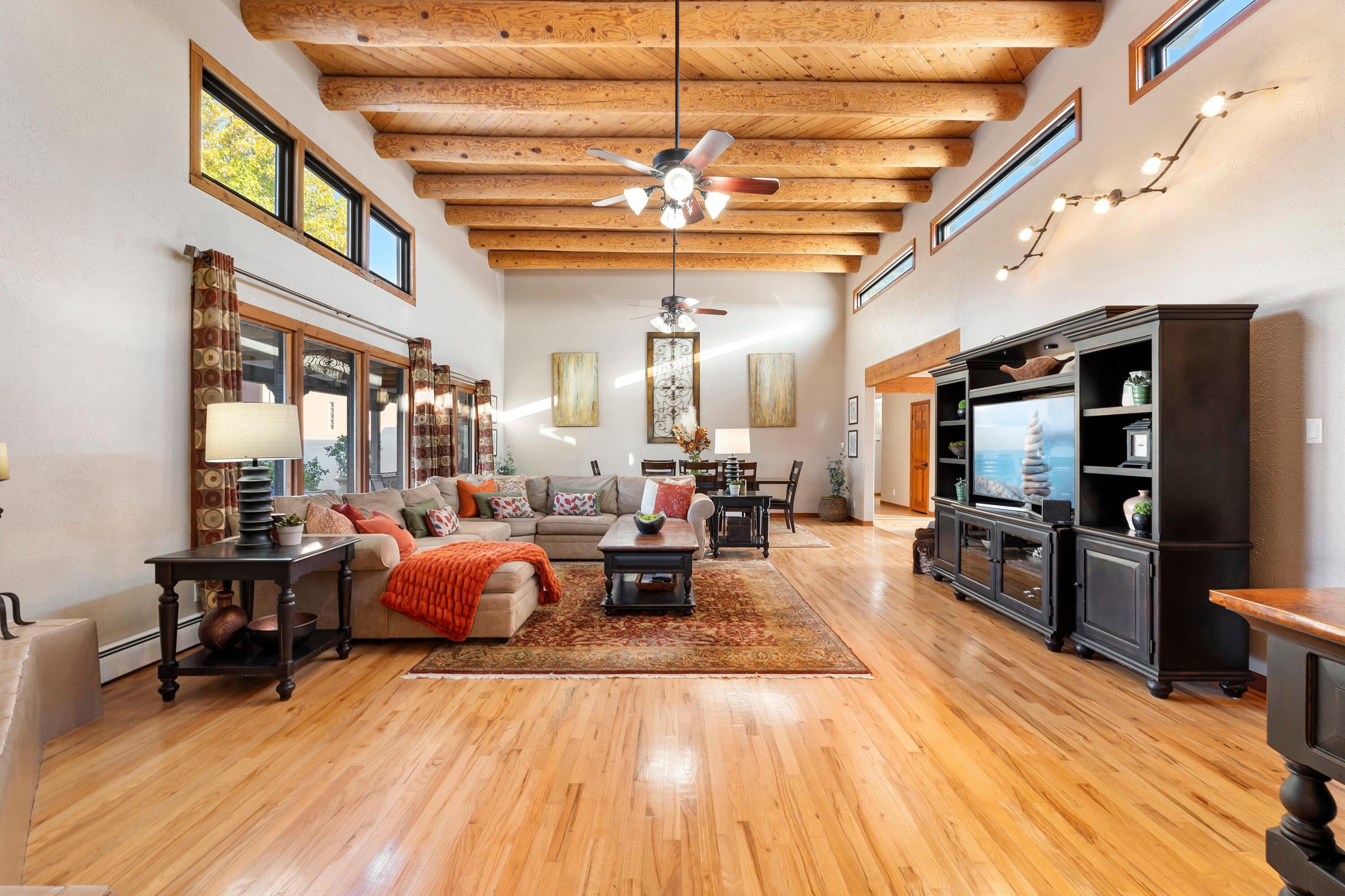 10809 Anaheim Avenue NE