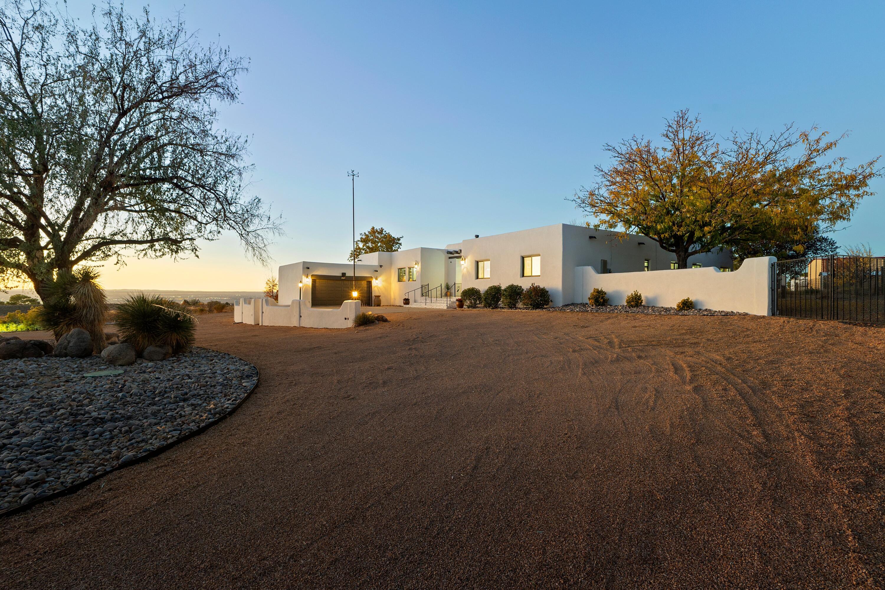 10809 Anaheim Avenue NE