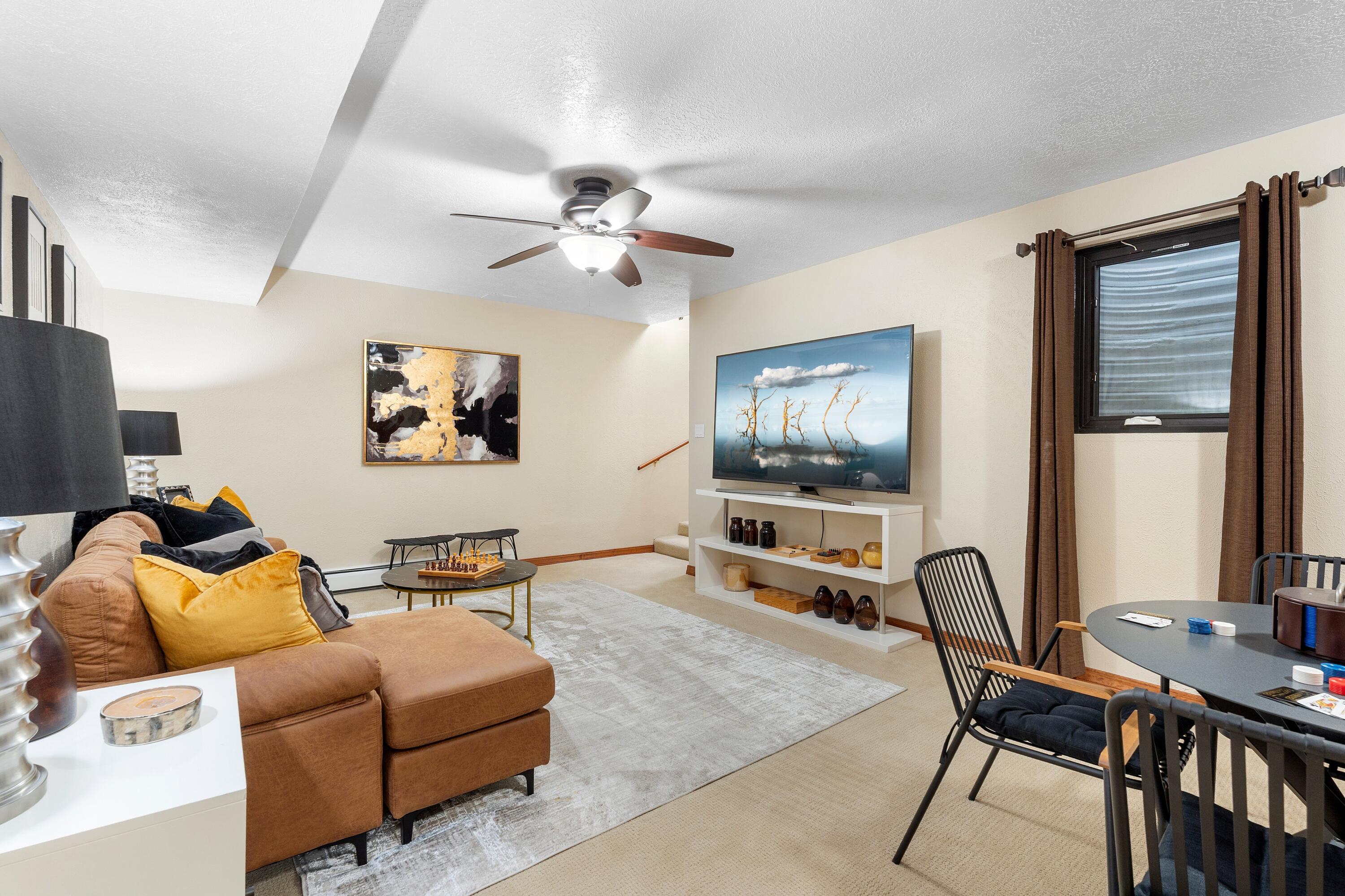 10809 Anaheim Avenue NE