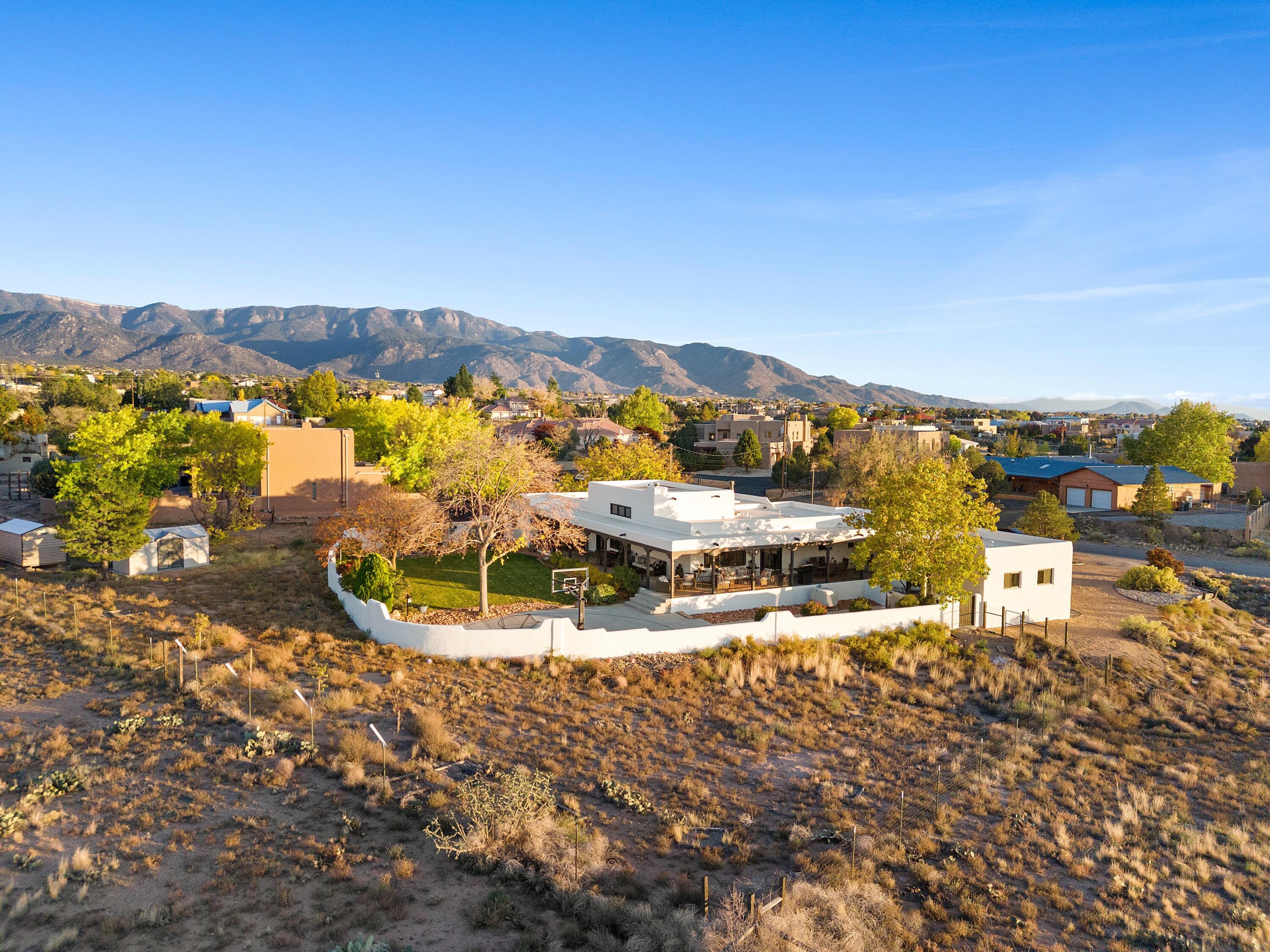 10809 Anaheim Avenue NE