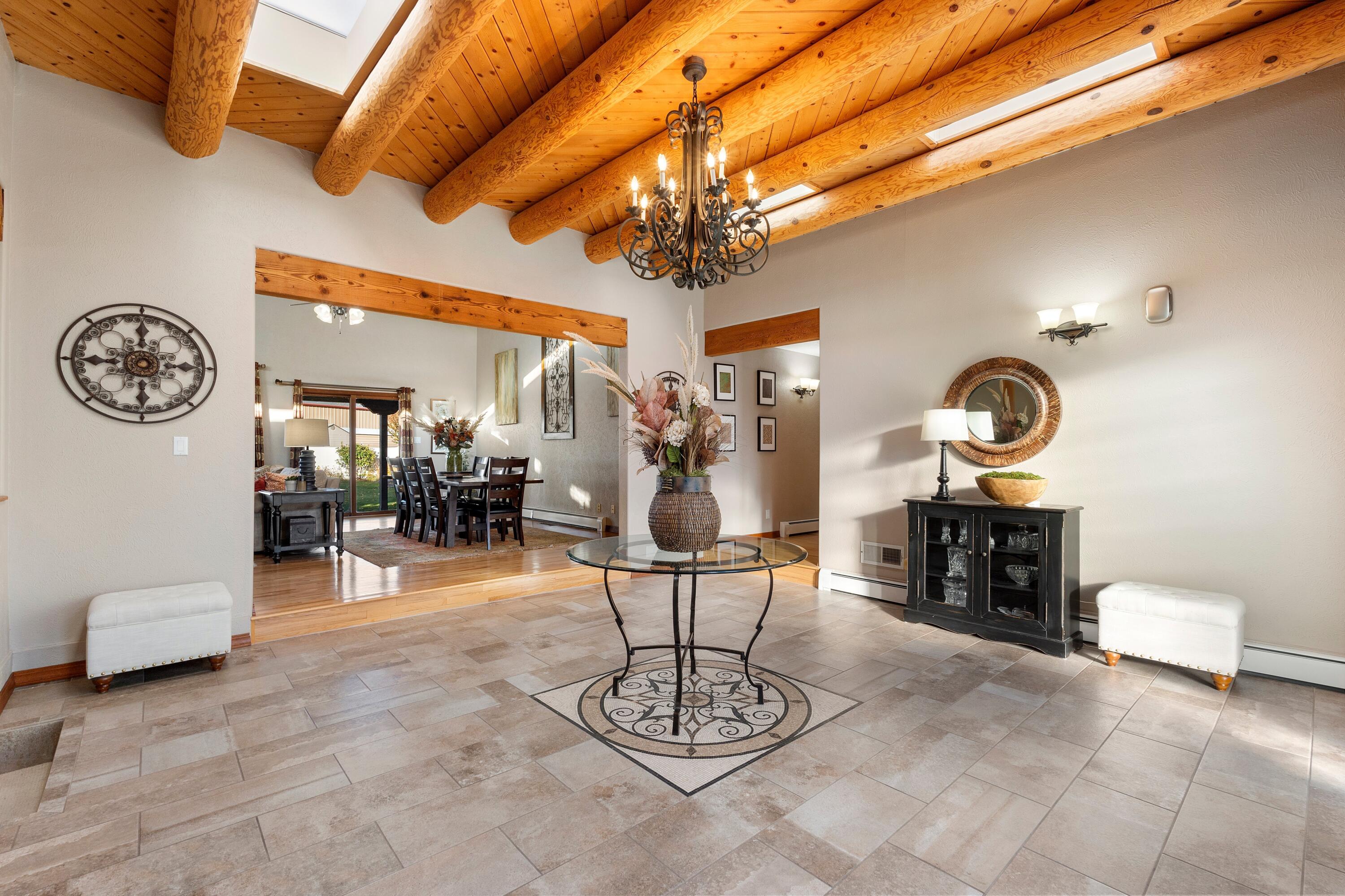 10809 Anaheim Avenue NE