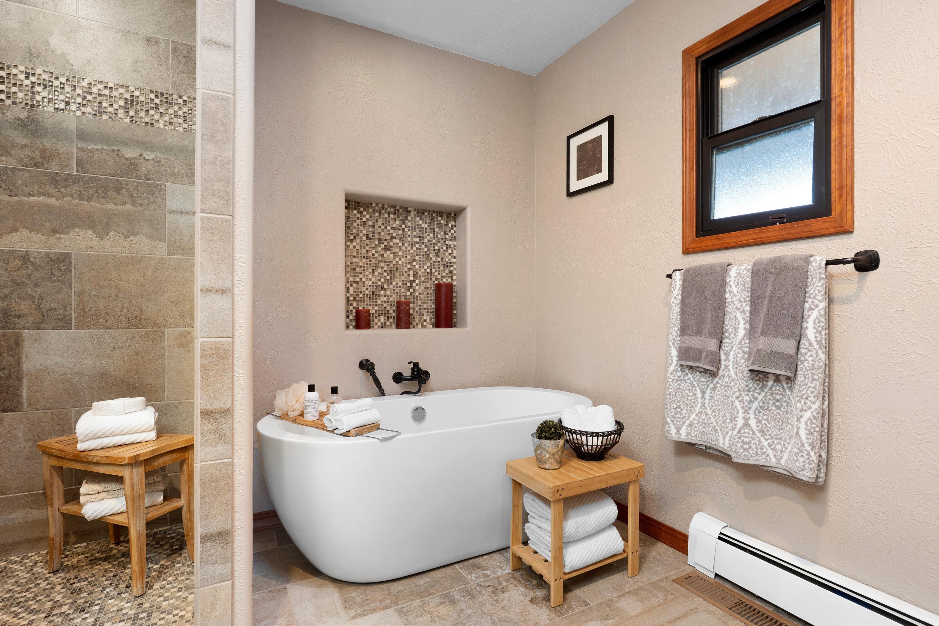 10809 Anaheim Avenue NE