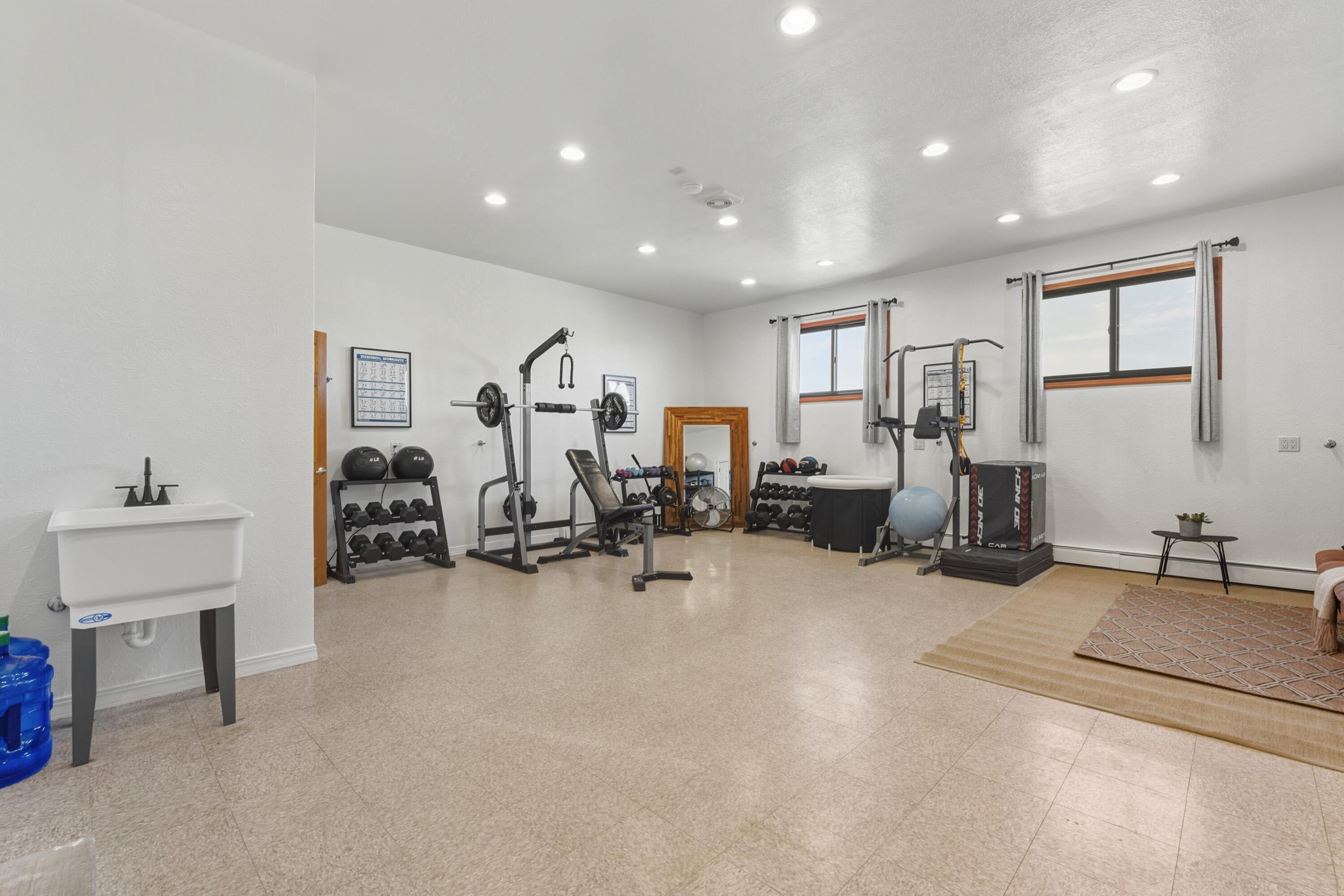 10809 Anaheim Avenue NE