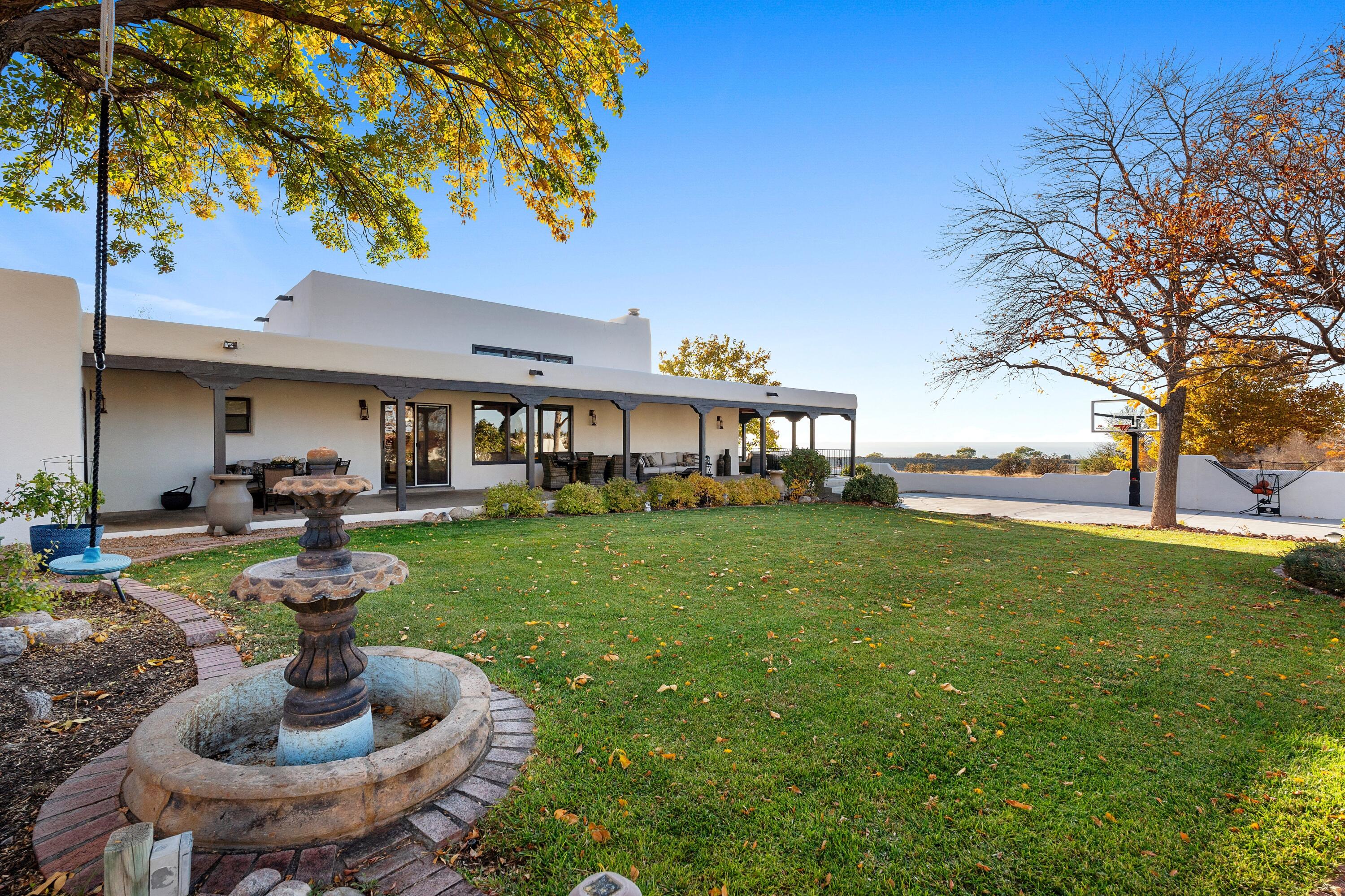 10809 Anaheim Avenue NE