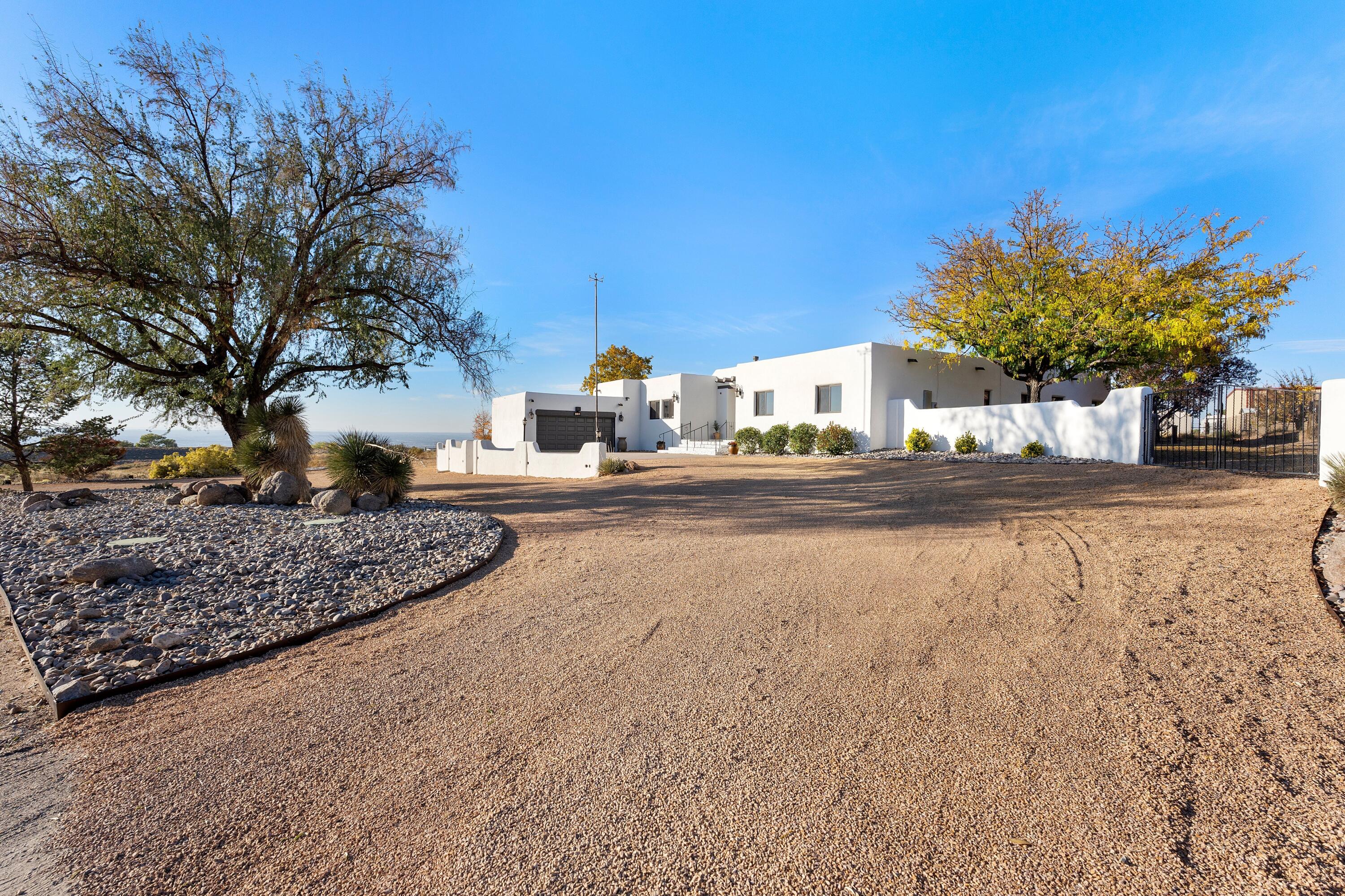 10809 Anaheim Avenue NE