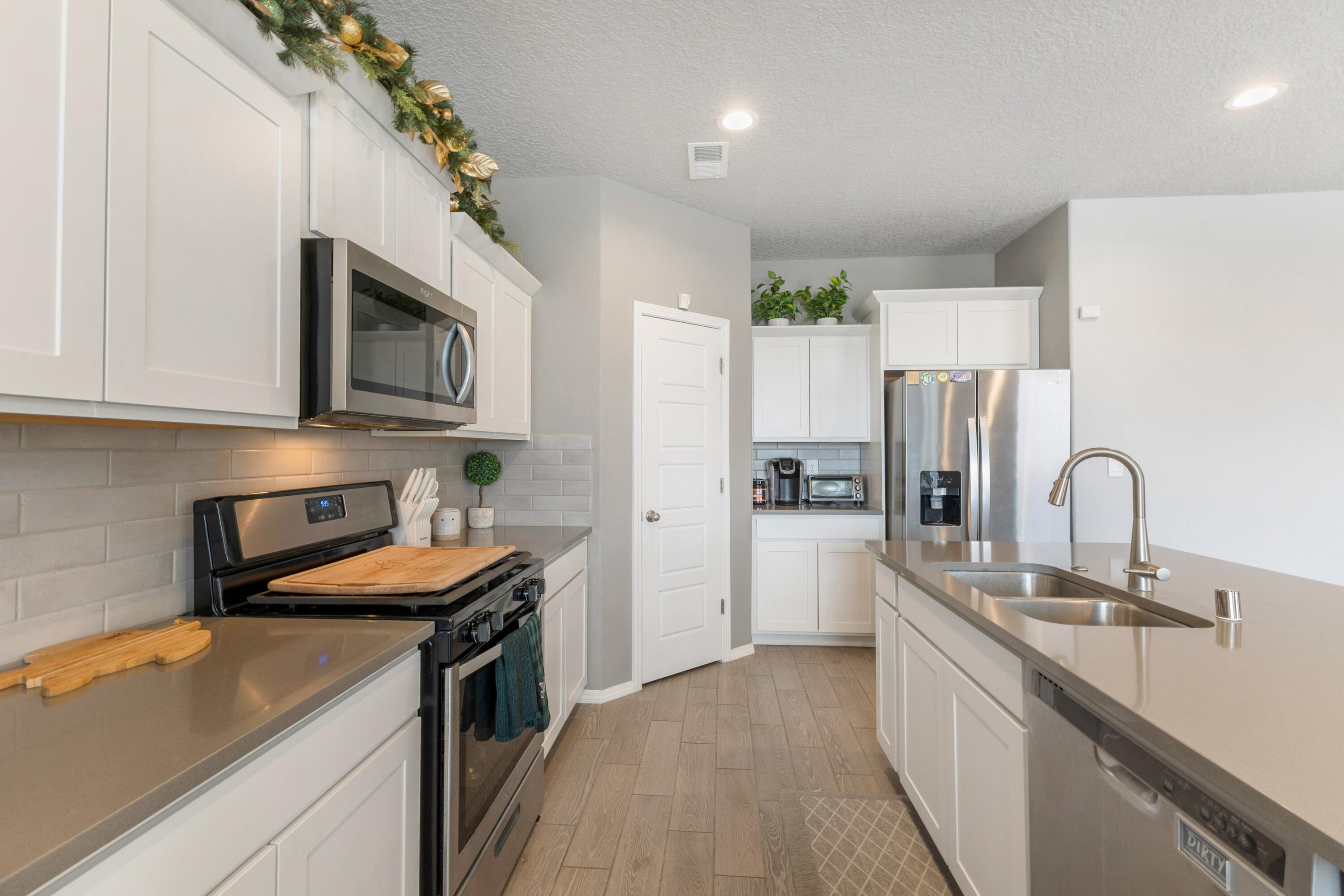 3188 Tazanita Loop SE