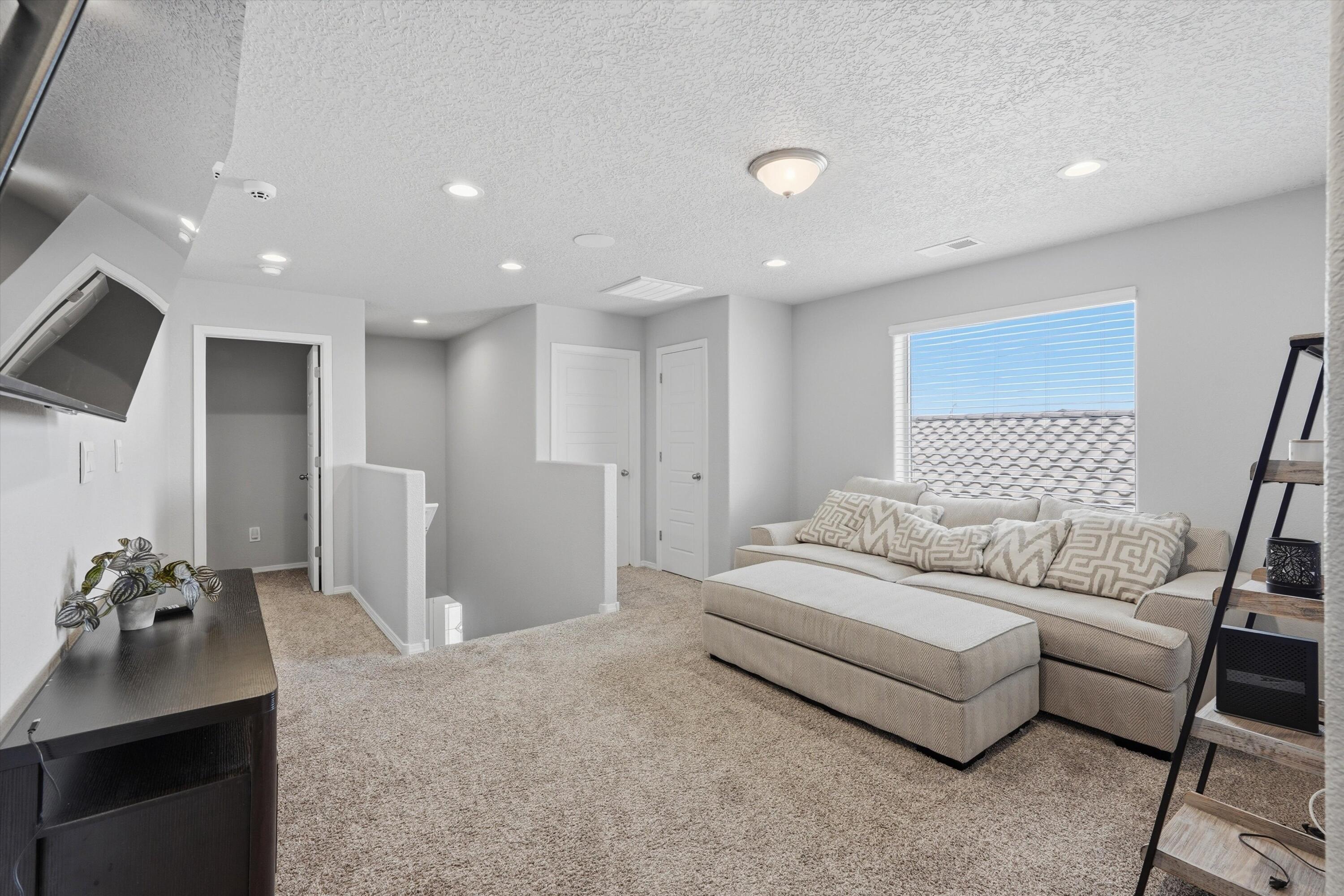 3188 Tazanita Loop SE