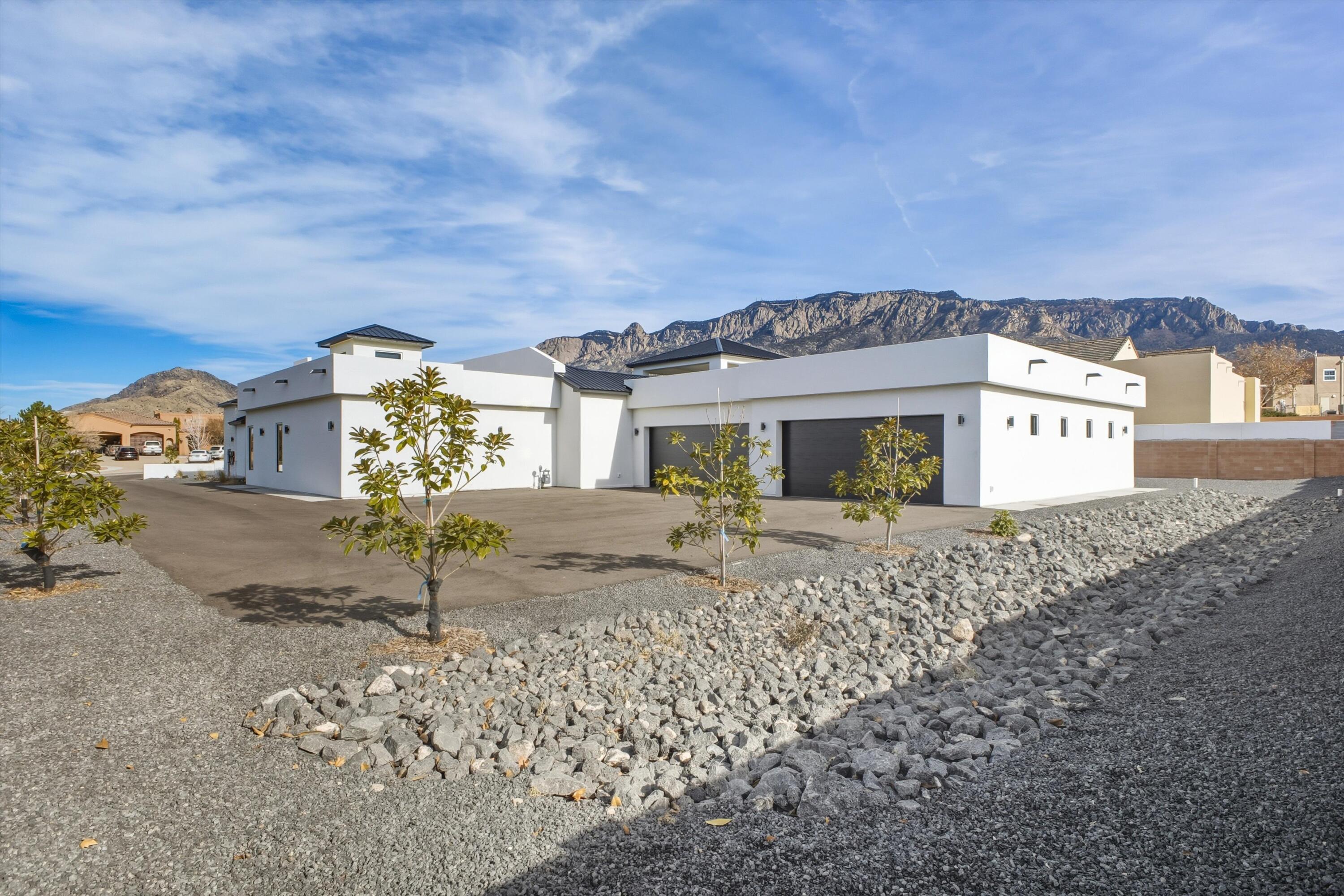 11704 Anaheim Avenue NE