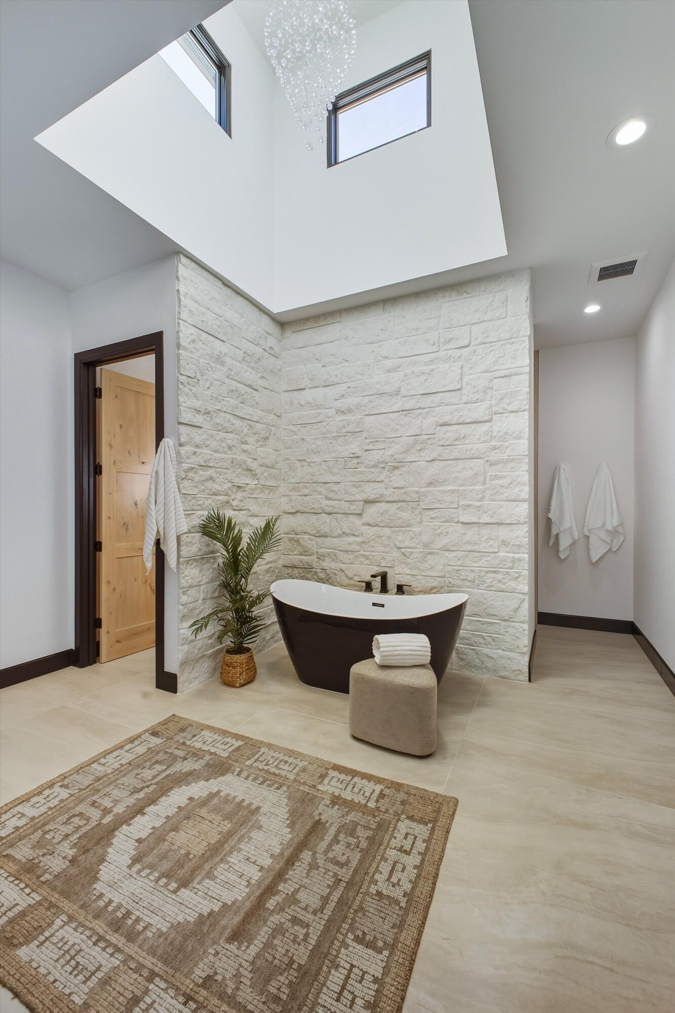 11704 Anaheim Avenue NE