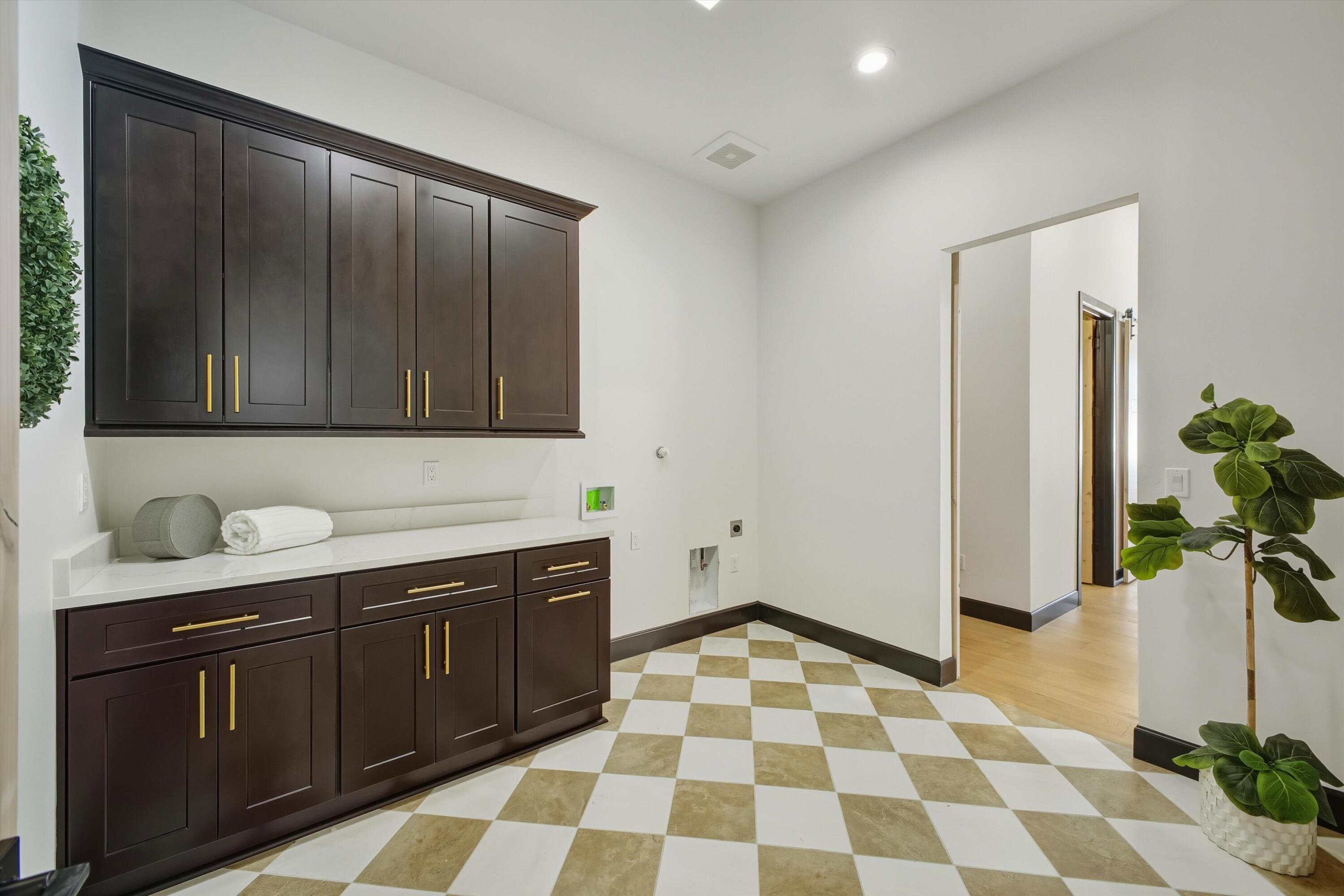 11704 Anaheim Avenue NE