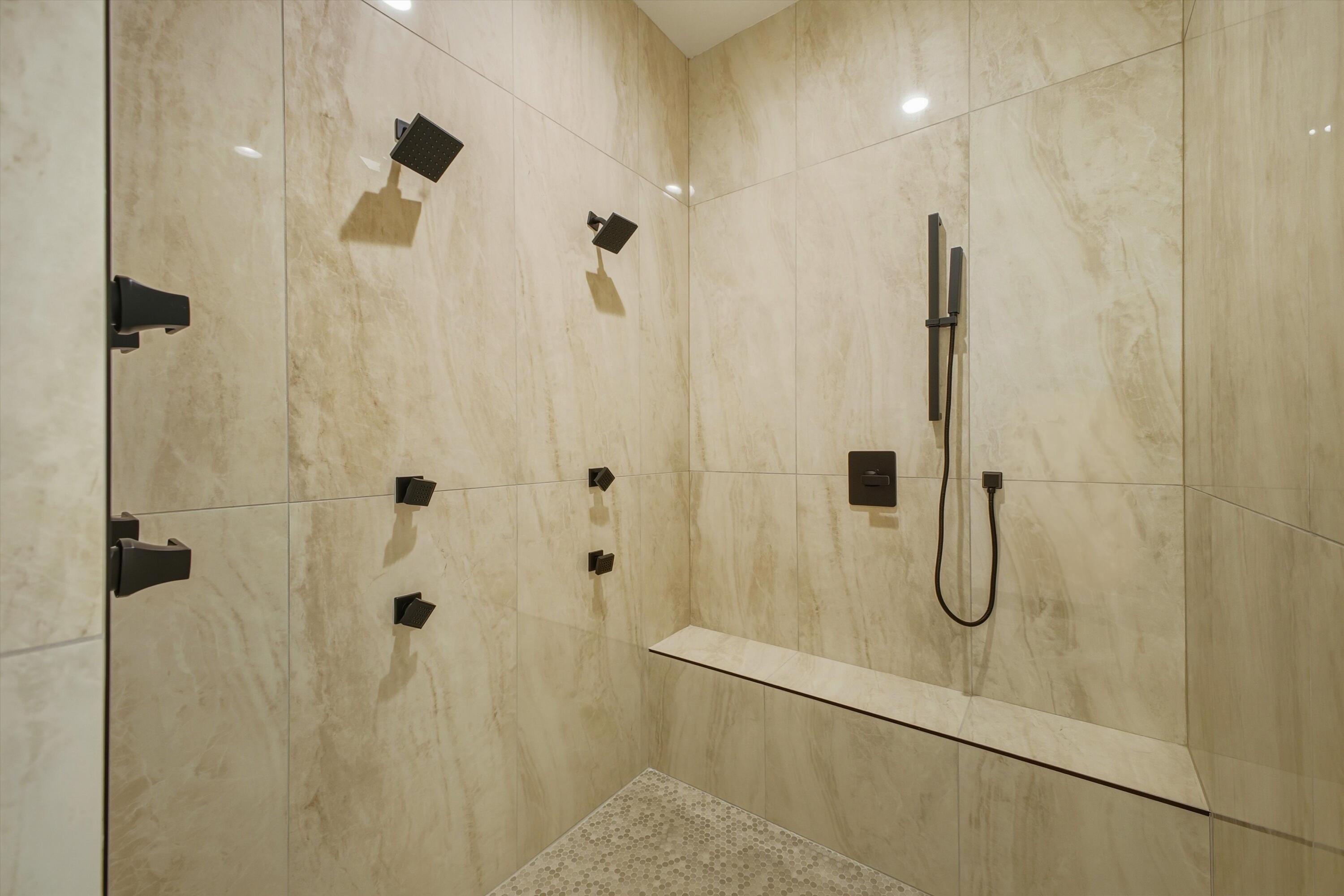 11704 Anaheim Avenue NE