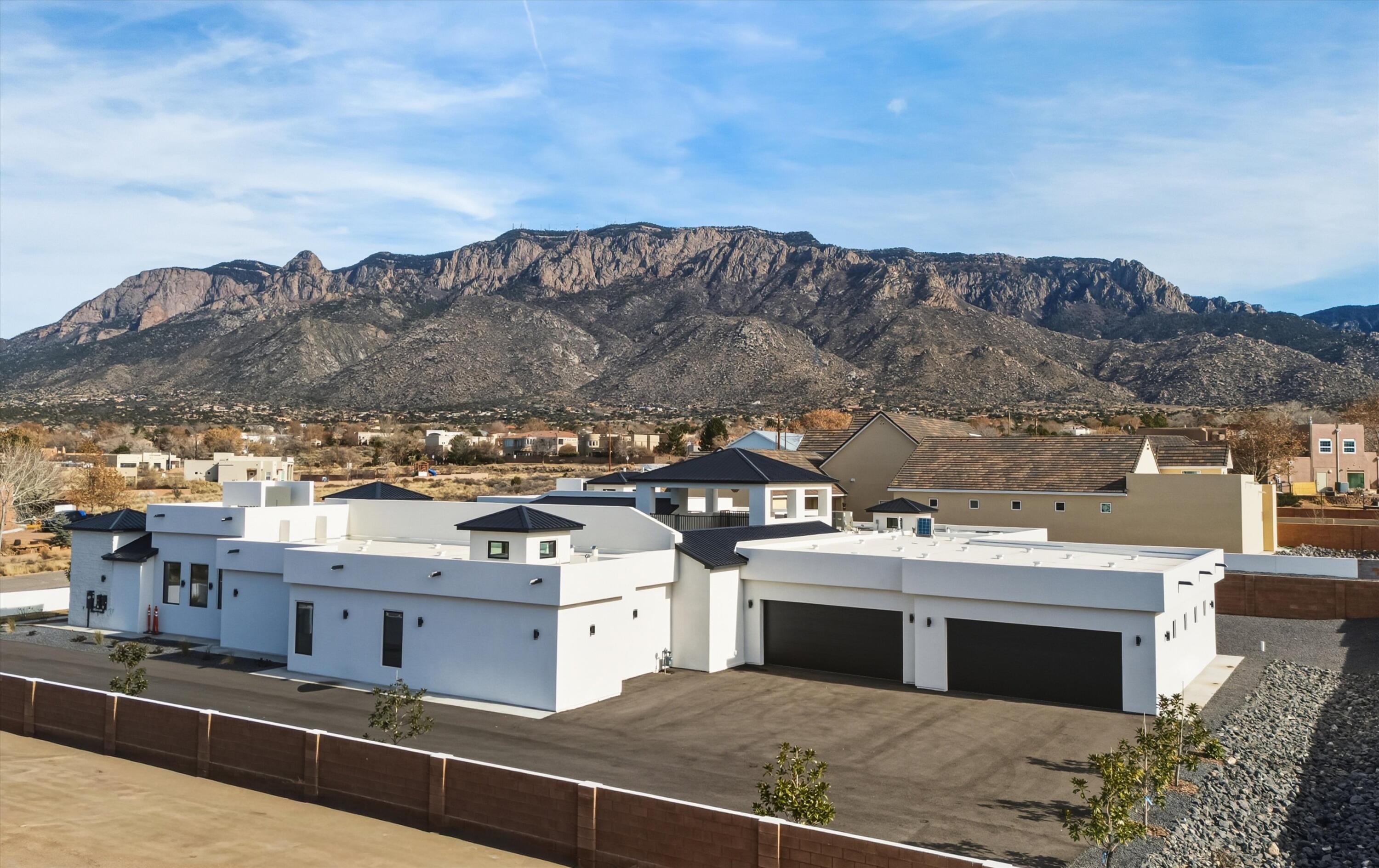 11704 Anaheim Avenue NE