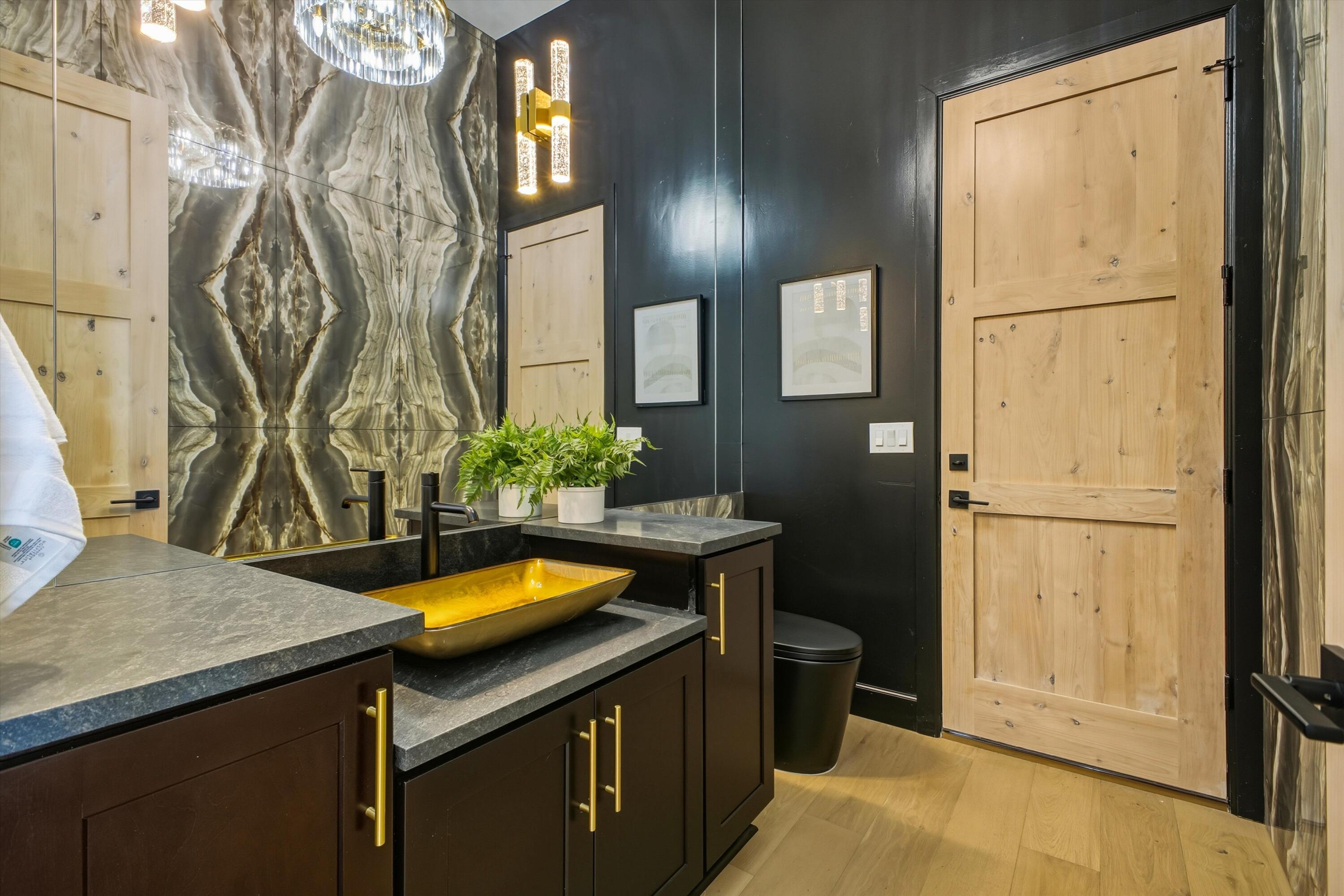 11704 Anaheim Avenue NE